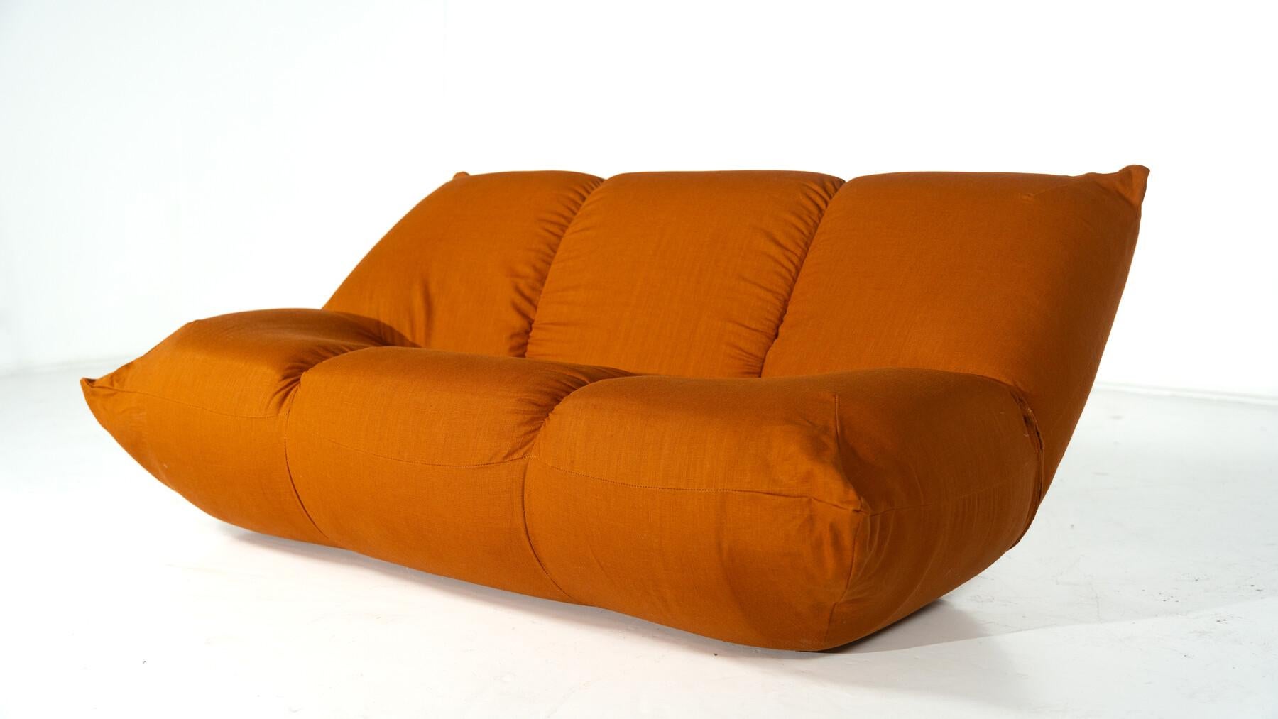 Mid-Century Modern Papillon Sofa by Giovannetti, Italy, 1970s en venta 6