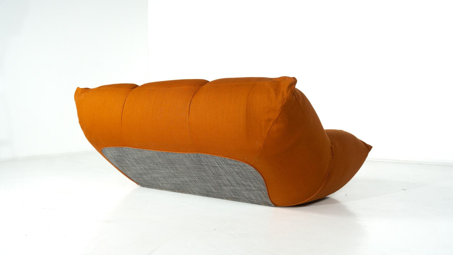 Mid-Century Modern Papillon Sofa by Giovannetti, Italy, 1970s en venta 2