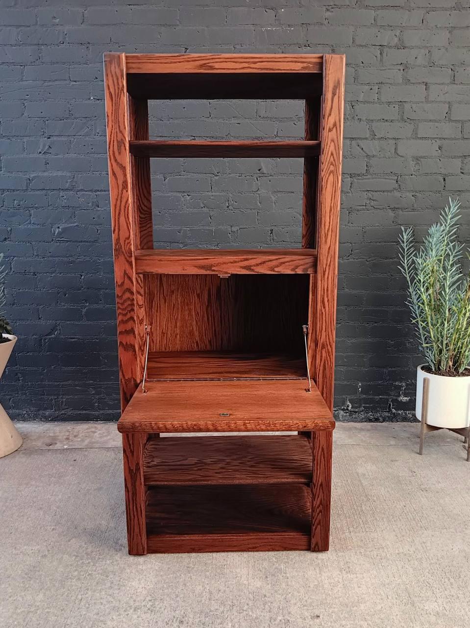 Mid-Century Modern Parquet Oak Bookshelf Storage Unit In Good Condition For Sale In Los Angeles, CA