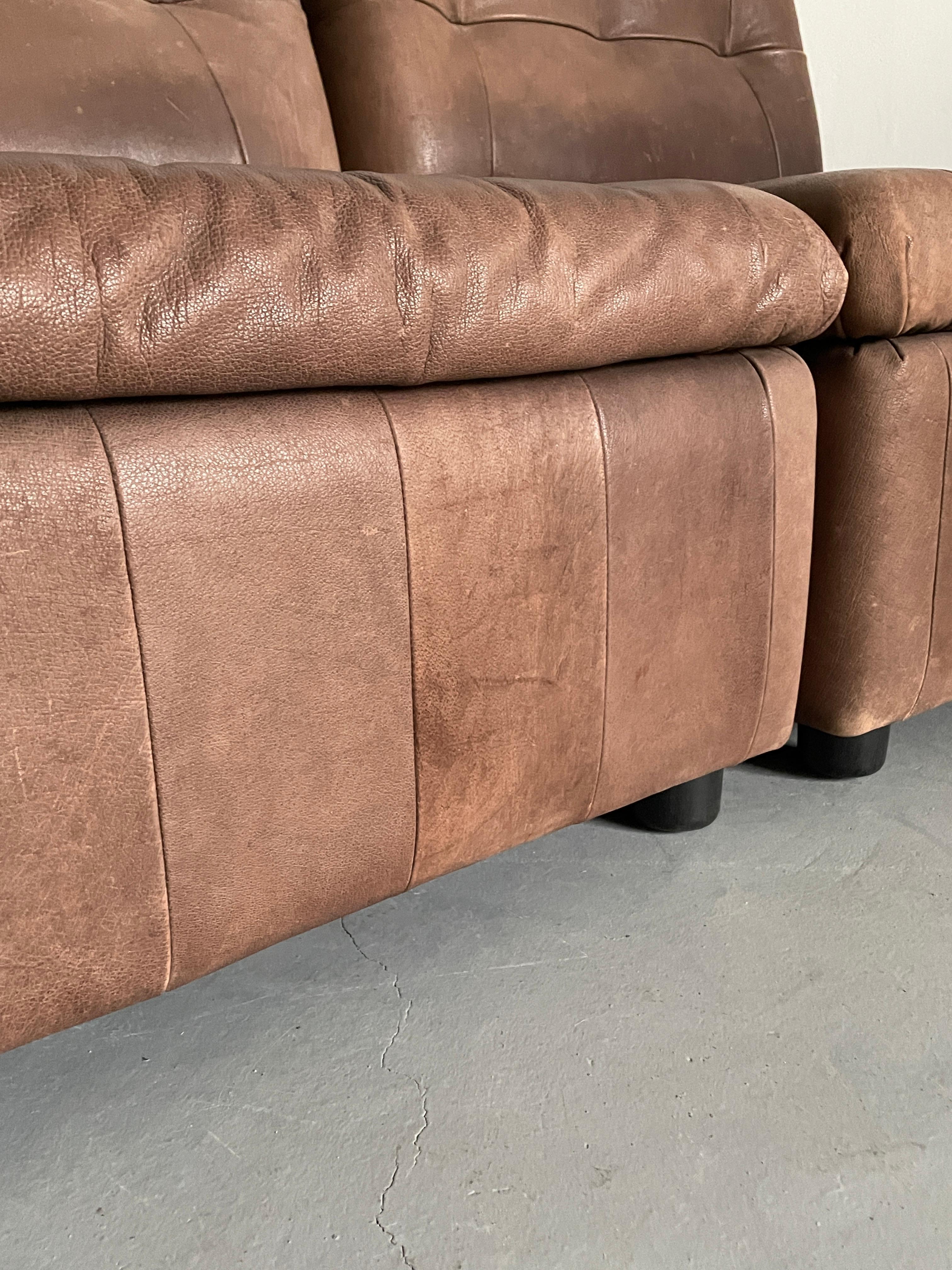 Mid-Century-Modern Patchwork Leather Modular Seating Set in the style of De Sede For Sale 9
