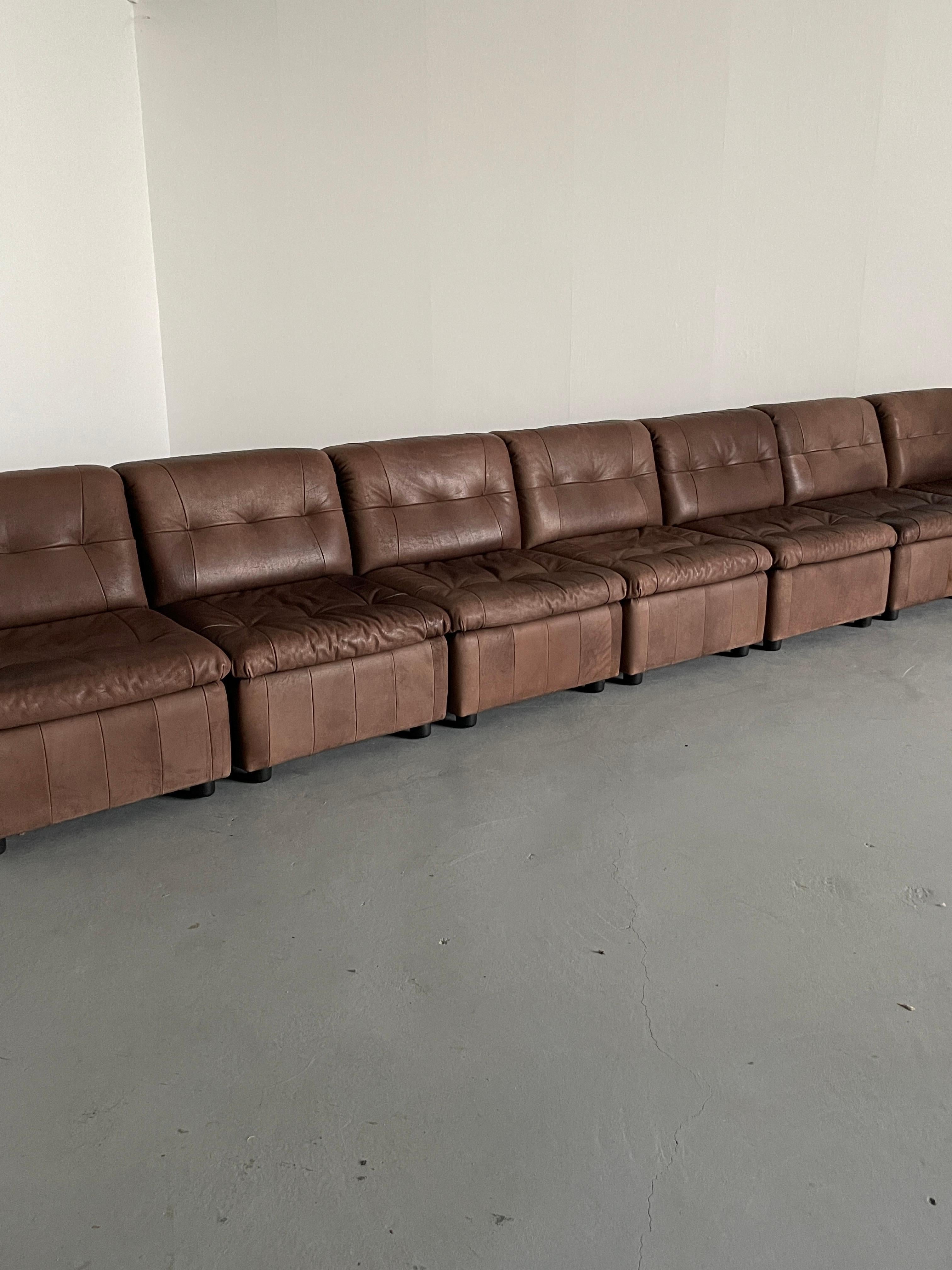 Mid-Century-Modern Patchwork Leather Modular Seating Set in the style of De Sede For Sale 1