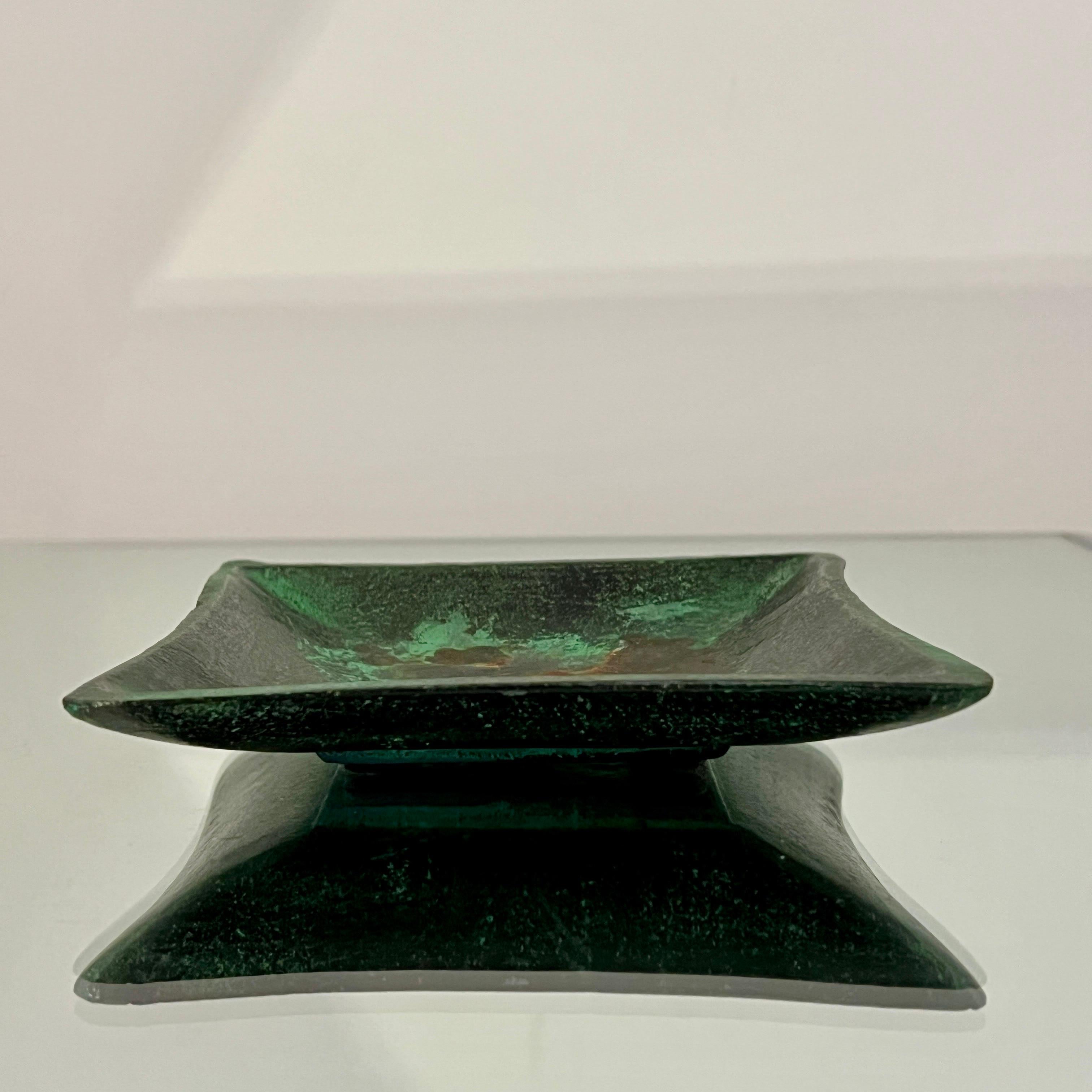 Metà XX secolo Vide Poche o posacenere in bronzo patinato della modernità di metà secolo in vendita
