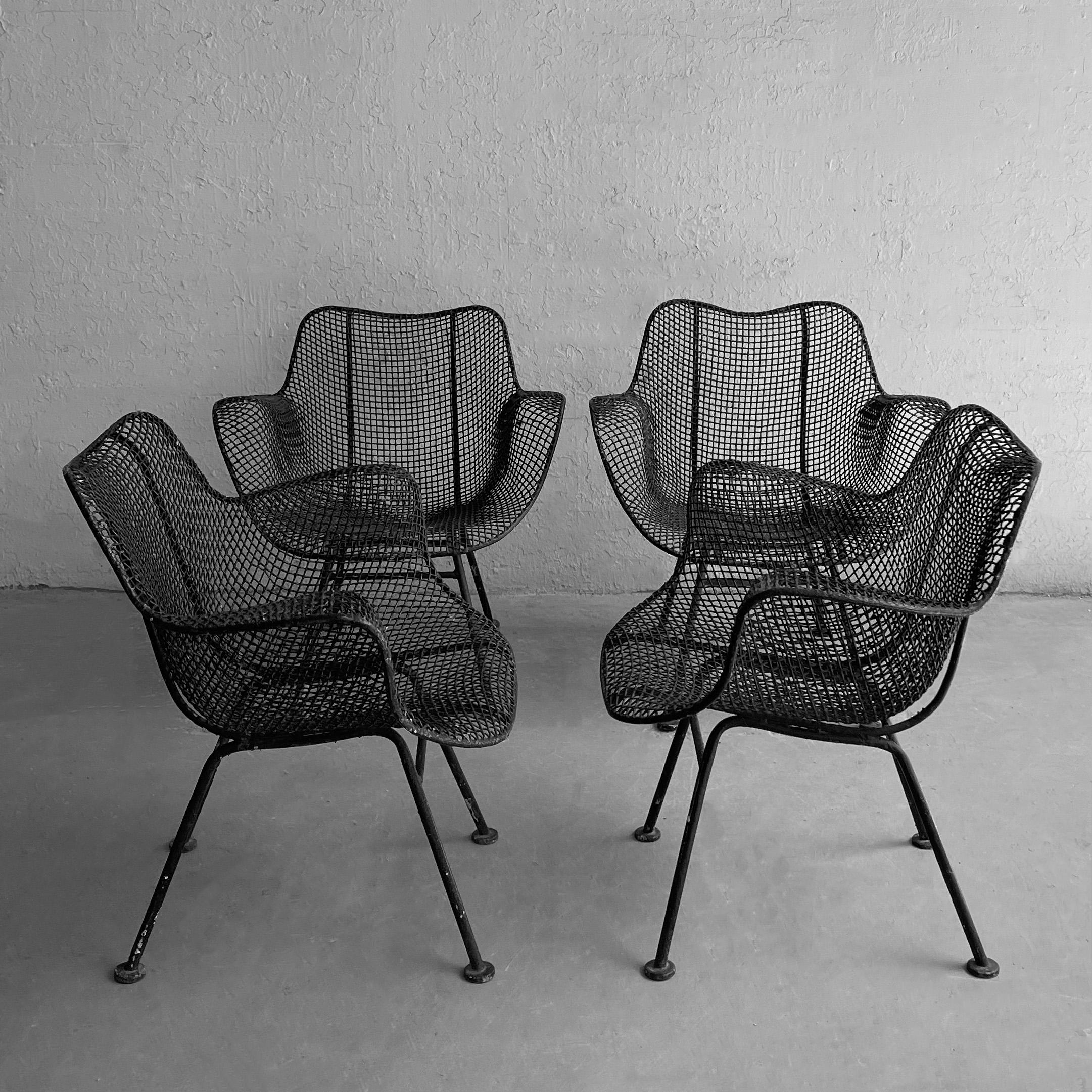 Mid-Century Modern Patio Armchairs By Russell Woodard, Sculptura In Good Condition For Sale In Brooklyn, NY