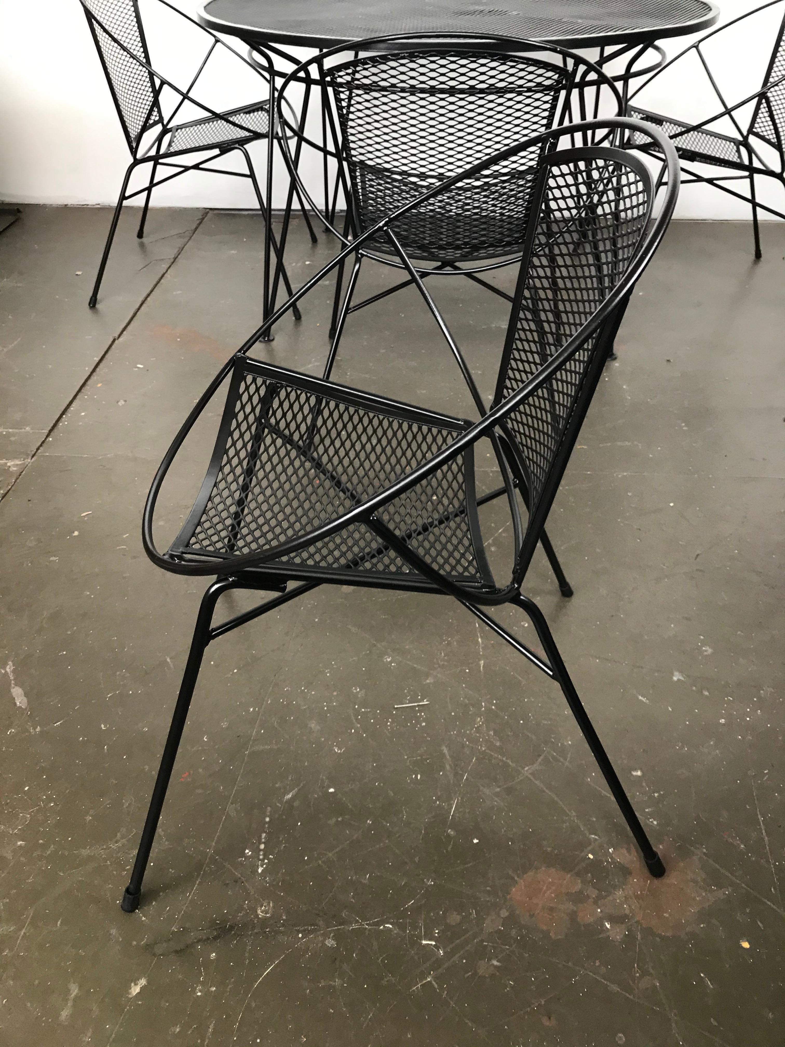 Fer Ensemble de salle à manger de patio de style mi-siècle moderne par Maurizio Tempestini  pour Salterini