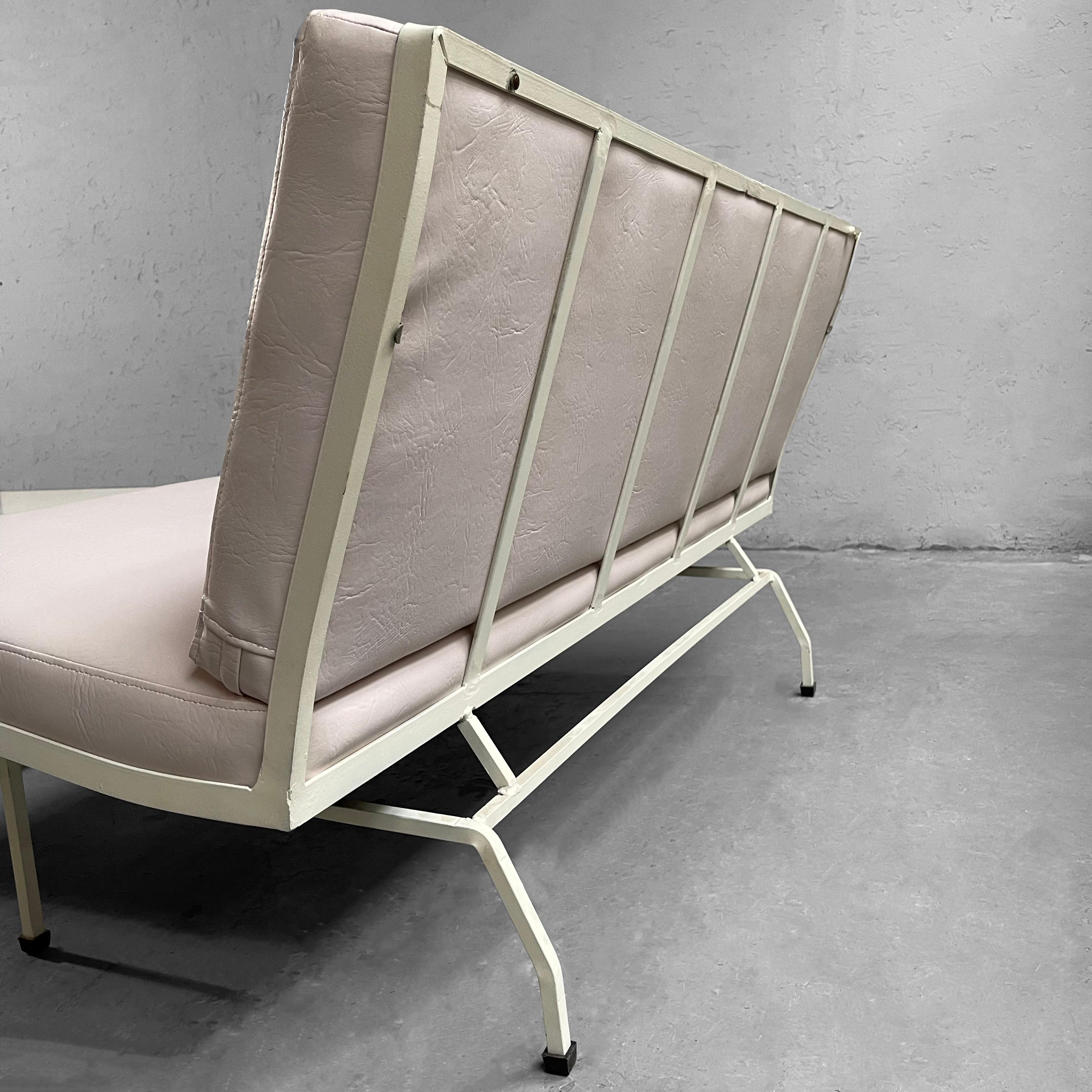Mid-Century Modern Patio Sofa Set by Woodard For Sale 5
