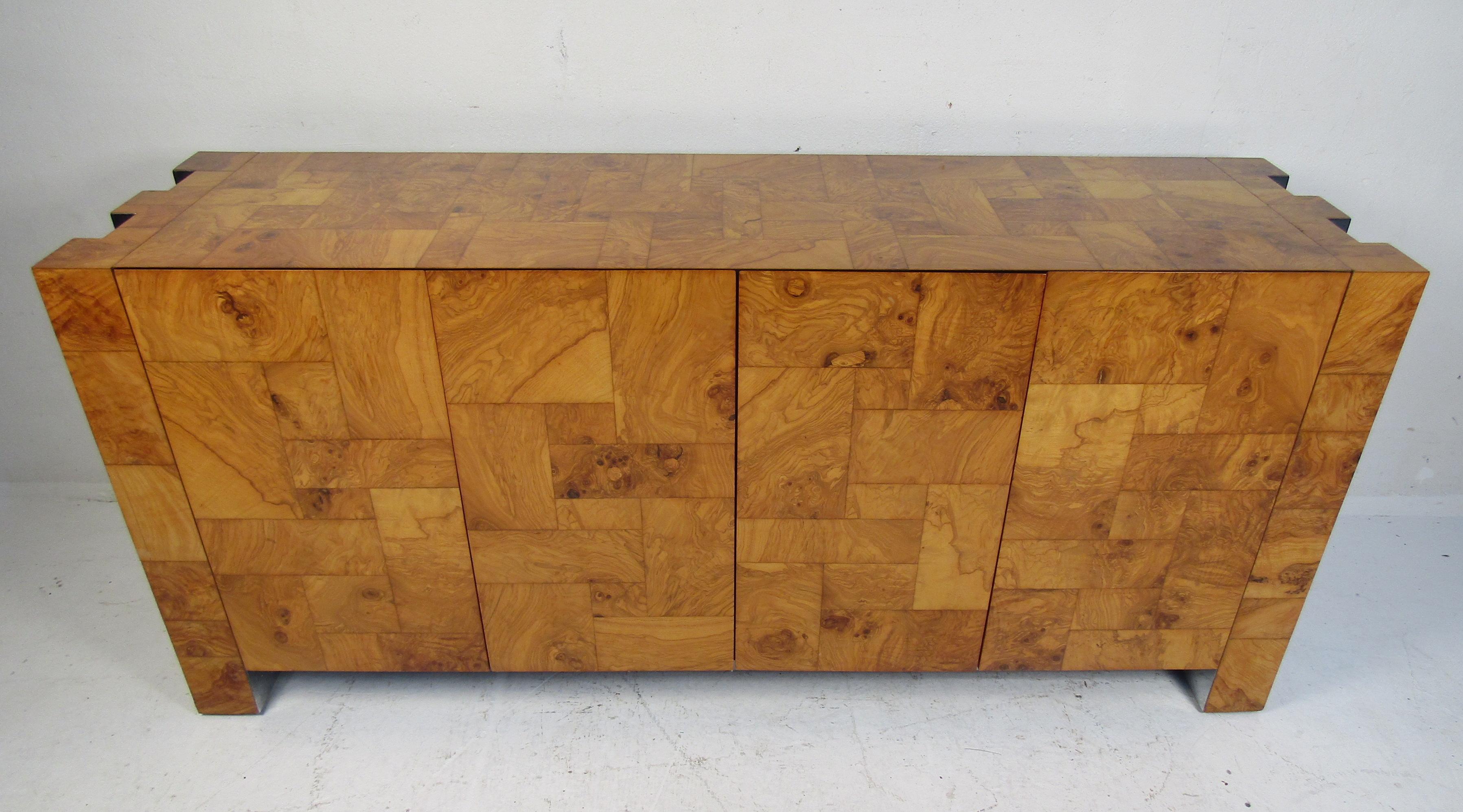 Mid-Century Modern Paul Evans Credenza for Directional In Good Condition For Sale In Brooklyn, NY