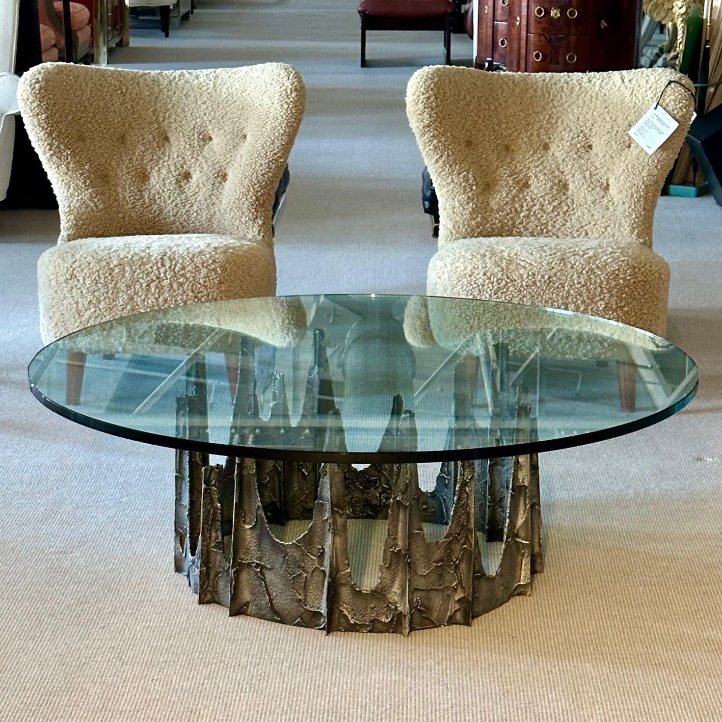 Mid-Century Modern Paul Evans Stalagmite circular coffee table, Brutalist, 1968

Early edition coffee table by Paul Evans, signed and dated PE '68, The base supports a large thick 48 inch glass table top. The base is comprised of steel with
