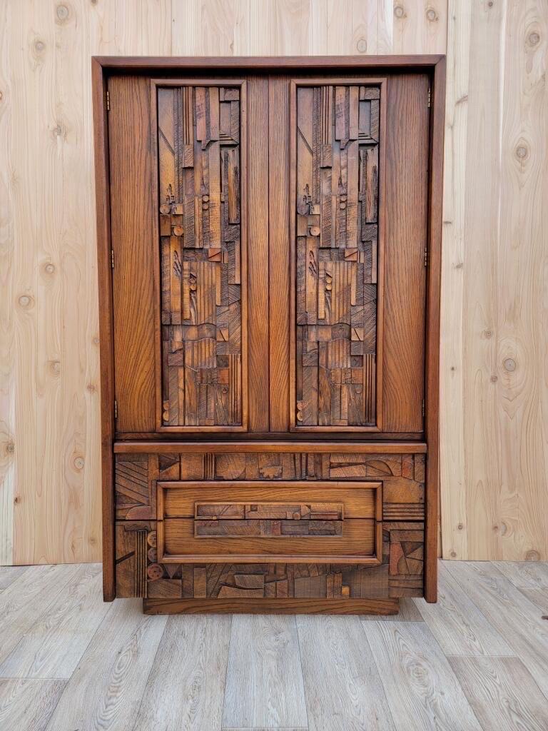 Armoire en noyer brutaliste Lane Pueblo de style Paul Evans, moderne du milieu du siècle dernier  Bon état - En vente à Chicago, IL