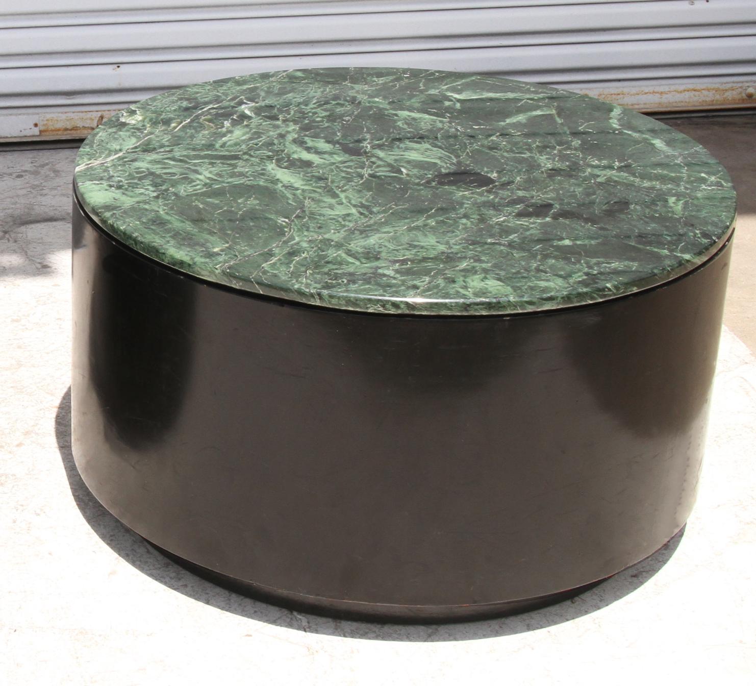 One Mid-Century Modern Paul Mayen Style Green Marble Top Drum Side Table   In Good Condition For Sale In Pasadena, TX