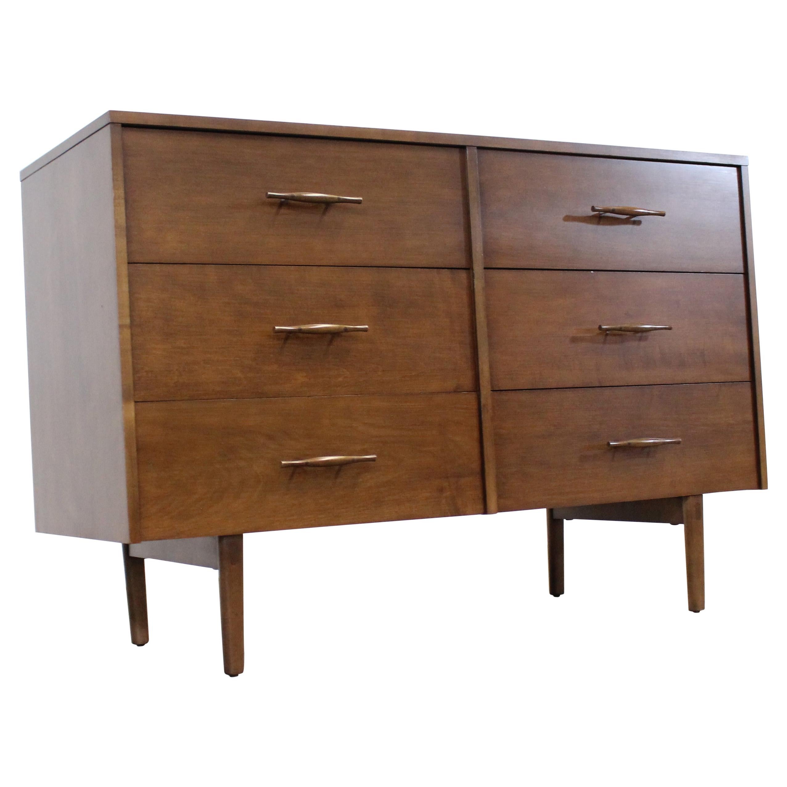 Mid-Century Modern Paul McCobb  Bachelor Chest /Dresser