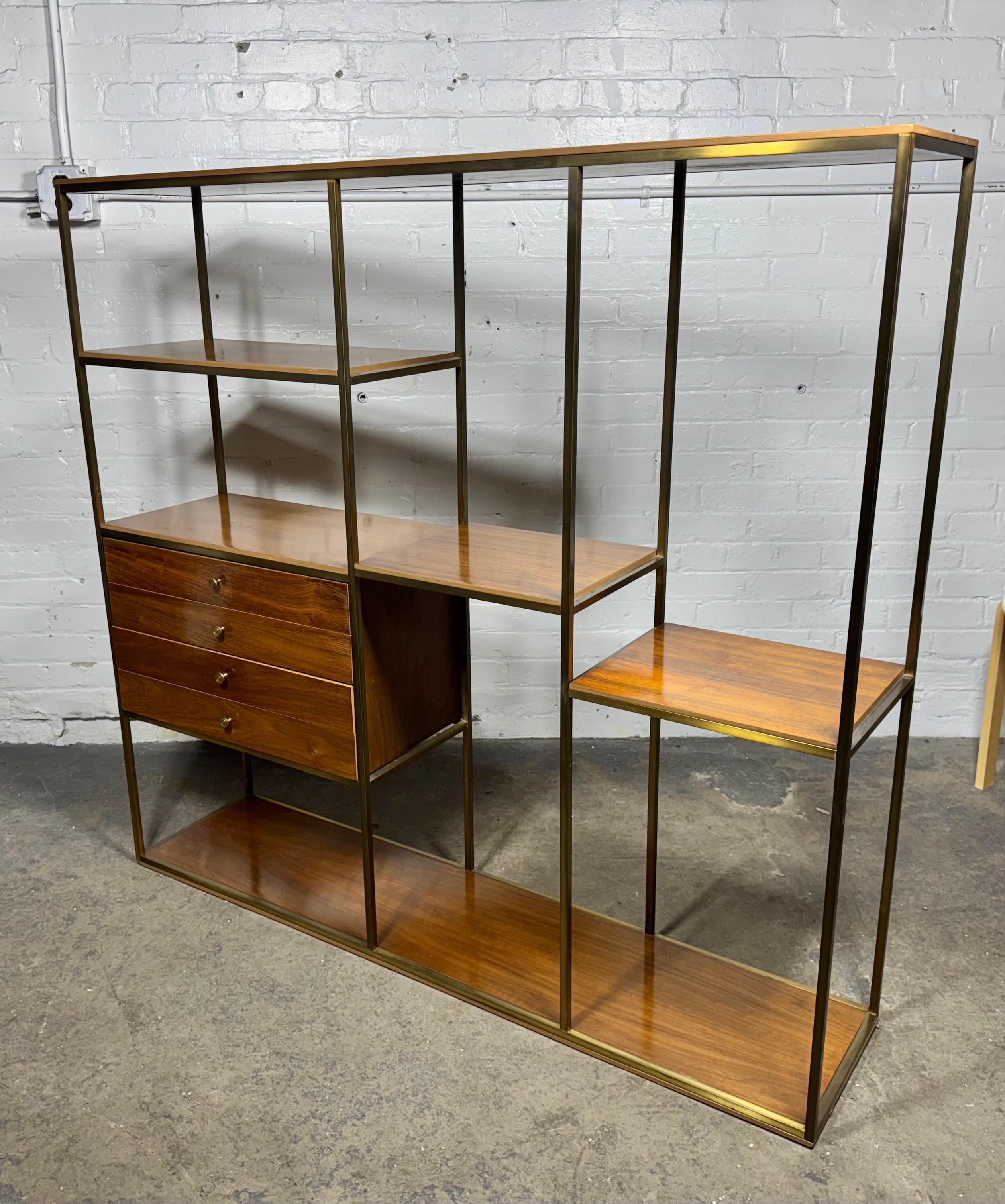 Metà XX secolo Libreria / Divisorio in ottone di Paul McCobb, 4 cassetti, metà del secolo scorso in vendita