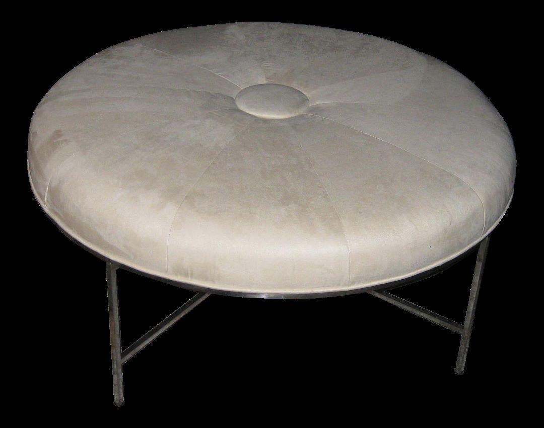 Mid-Century Modern Paul McCobb Creamy Beige Suede Round Lounge Stool Bench For Sale 4