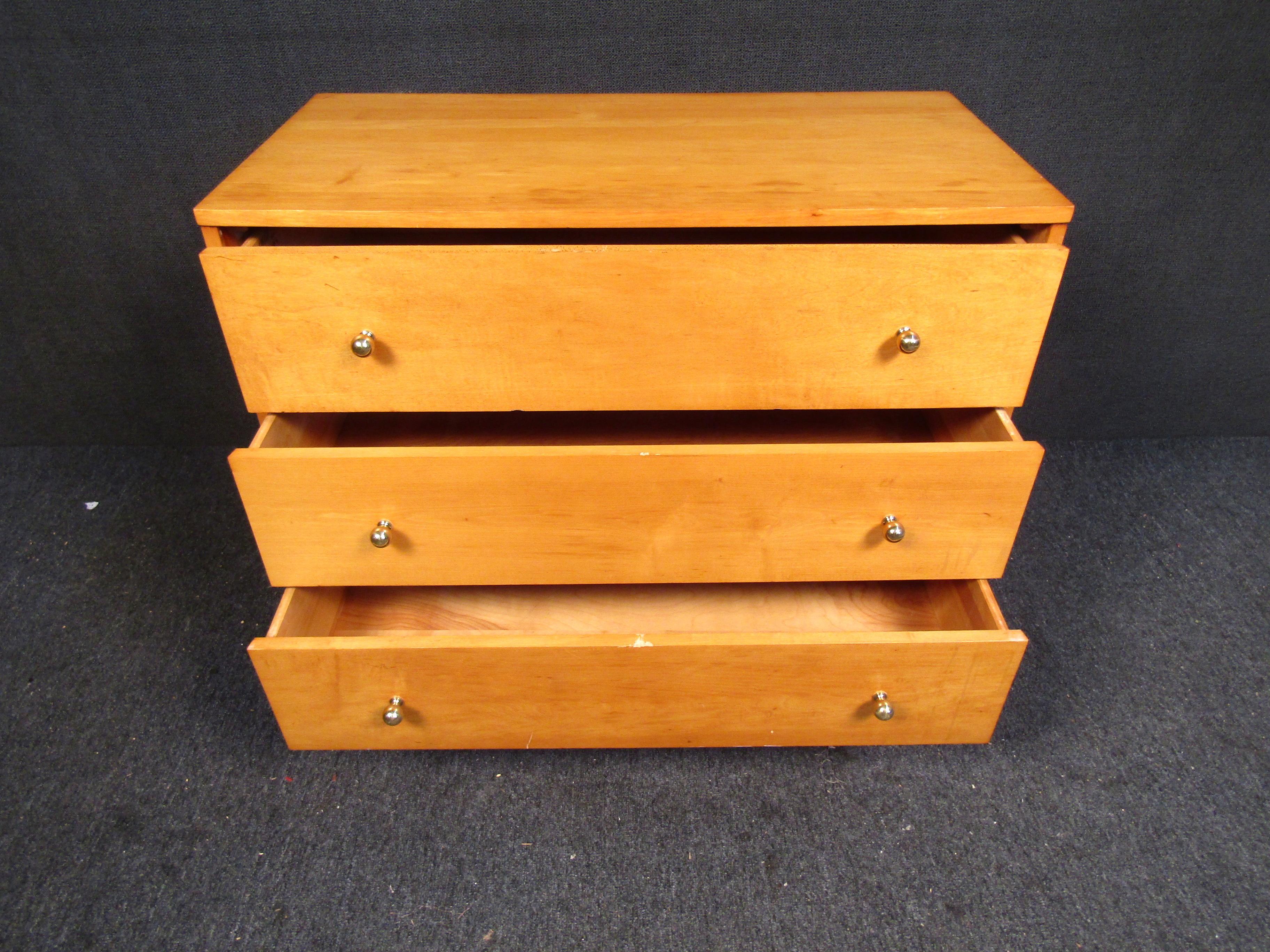 Mid-Century Modern Paul McCobb Dresser by Winchendon In Good Condition In Brooklyn, NY