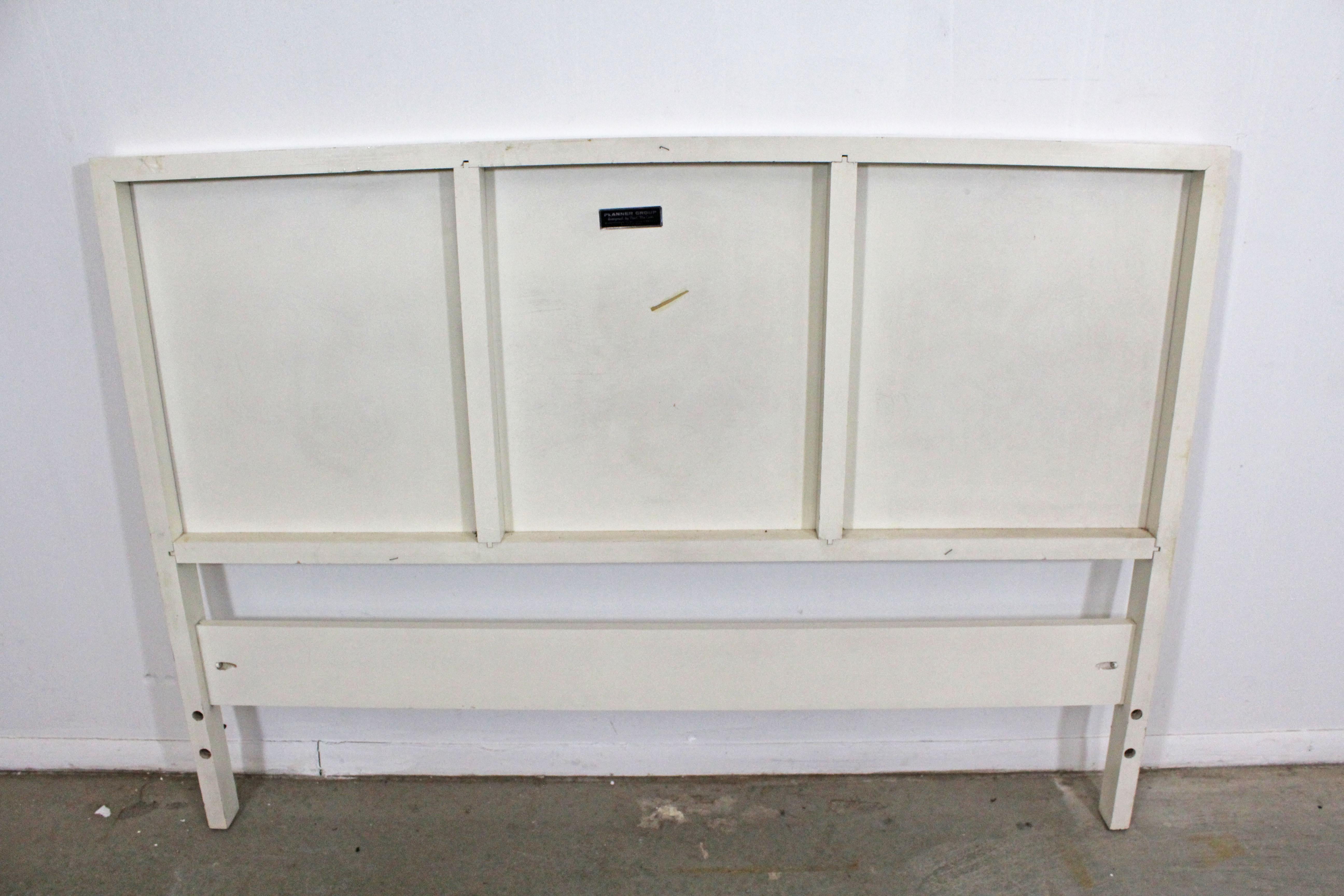 Mid-century Modern Paul McCobb for Planner Group Winchendon Full Size Headboard In Good Condition In Wilmington, DE