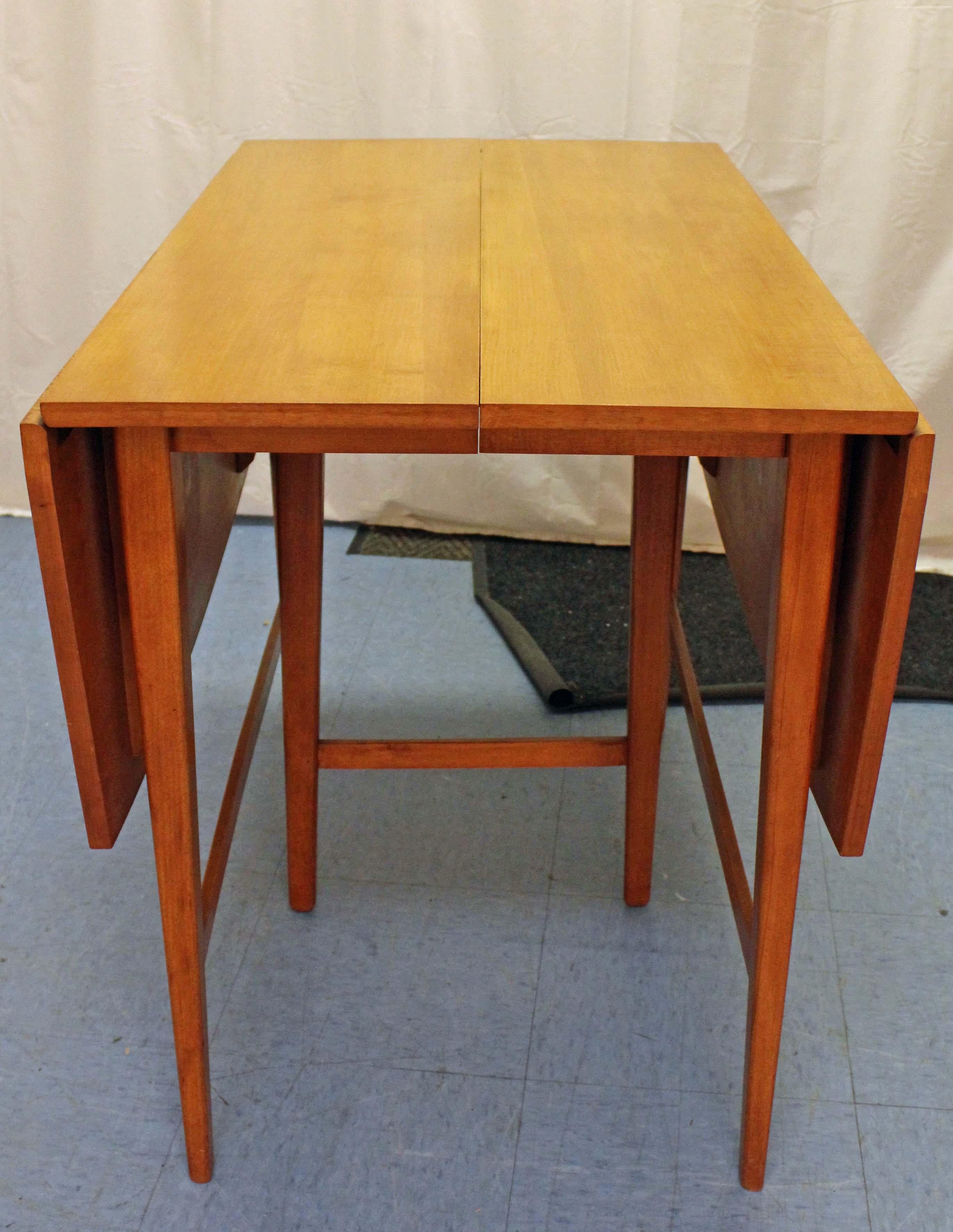 Mid-Century Modern Paul McCobb Planner Group Drop-Leaf Dining Table 2