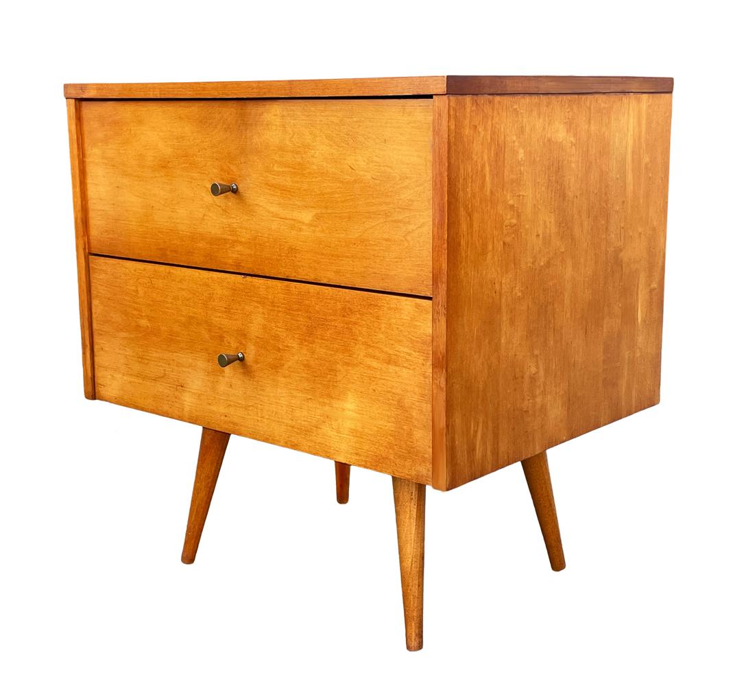 American Mid-Century Modern Paul McCobb Planner Group Night Stand or Side Table in Maple For Sale