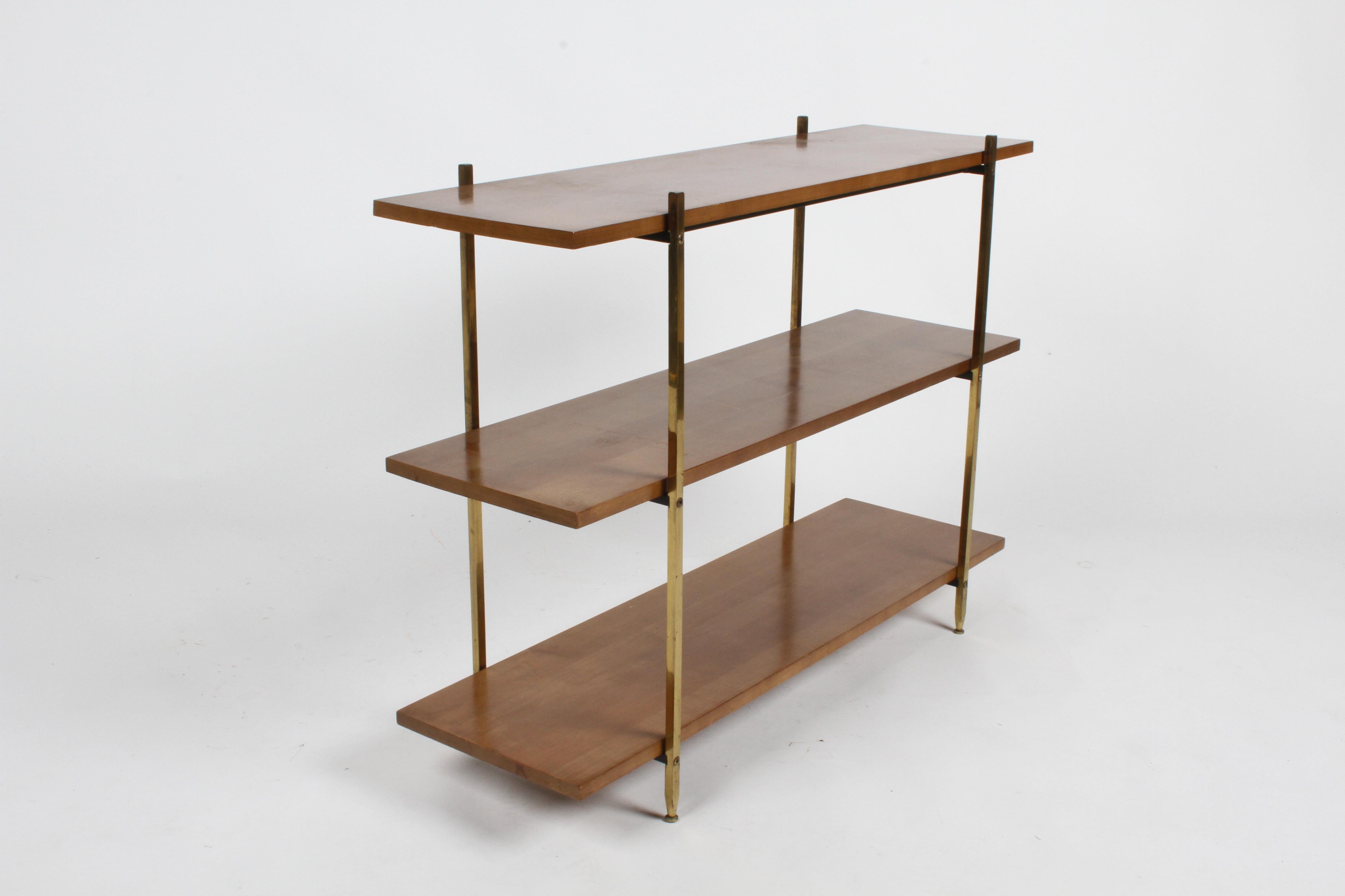 Mid-Century Modern Paul McCobb Style 3-Tier Maple and Brass Bookshelf In Good Condition In St. Louis, MO