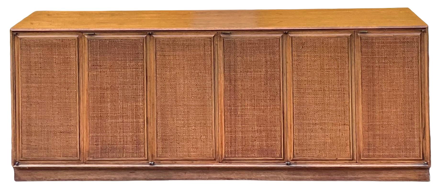 Mid-Century Modern Paul McCobb Style Cane / Wicker Front Credenza  In Good Condition For Sale In Kennesaw, GA