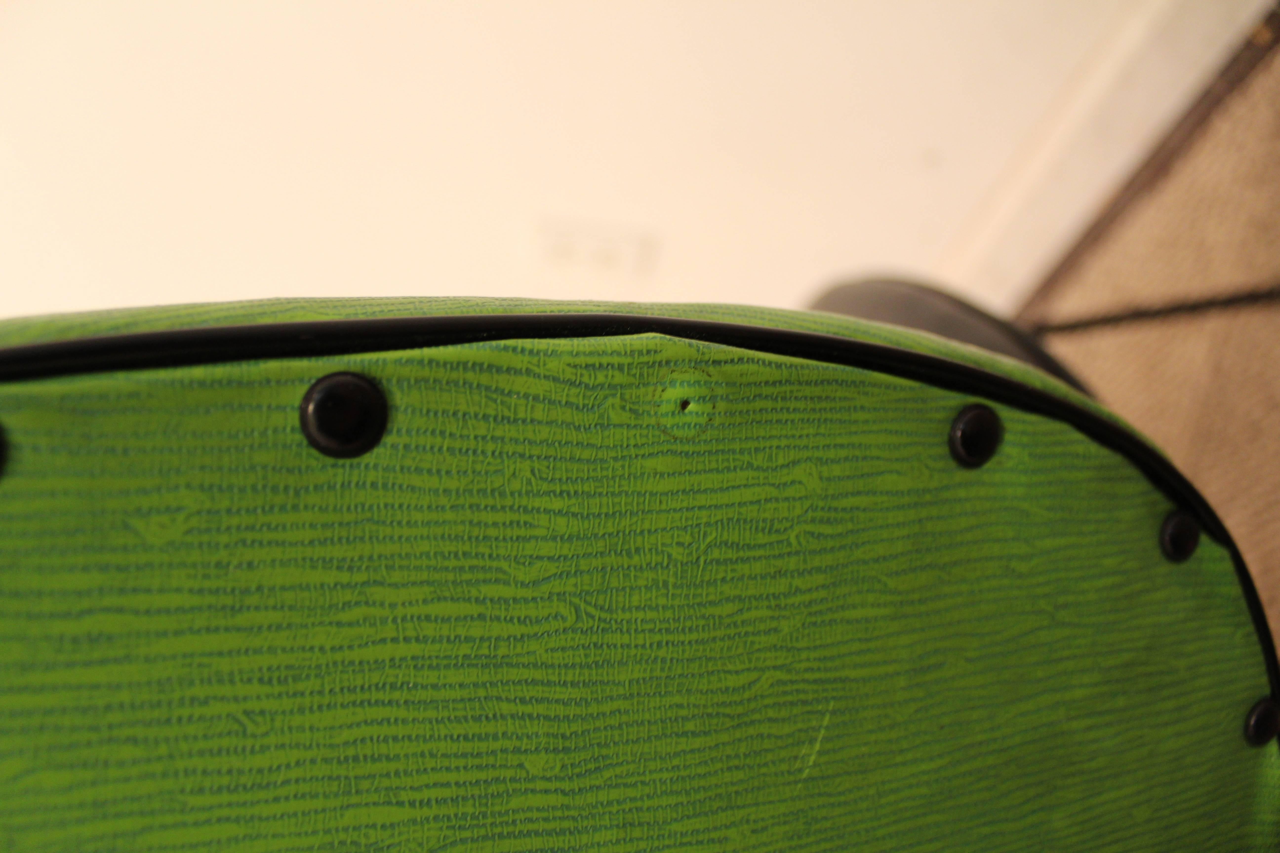 Sedia in filo metallico verde lime in stile Paul McCobb moderno del metà secolo in vendita 1