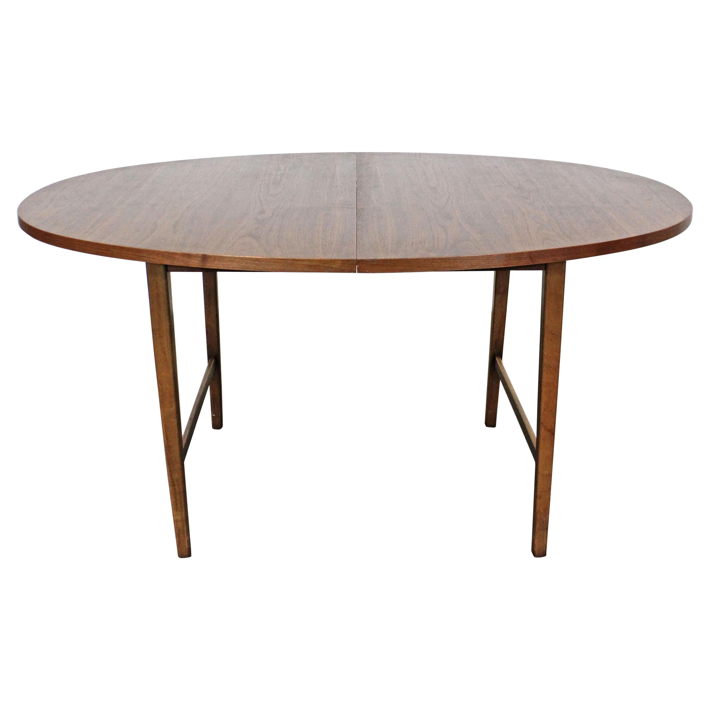 Mid-Century Modern Paul McCobb Style Walnut Extendable Dining Table