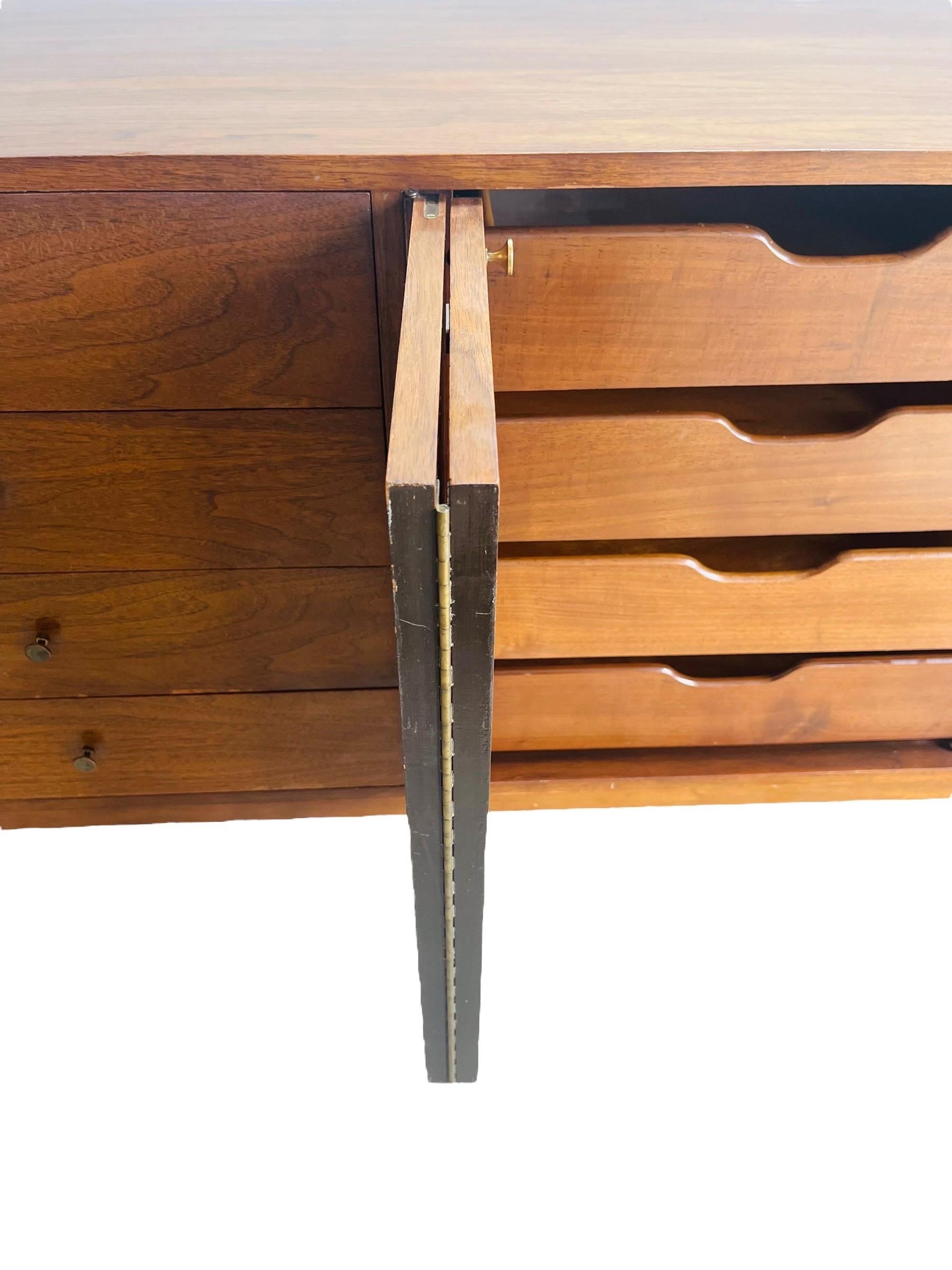 Mid-Century Modern Paul McCobb Style Walnut Triple Dresser For Sale 5