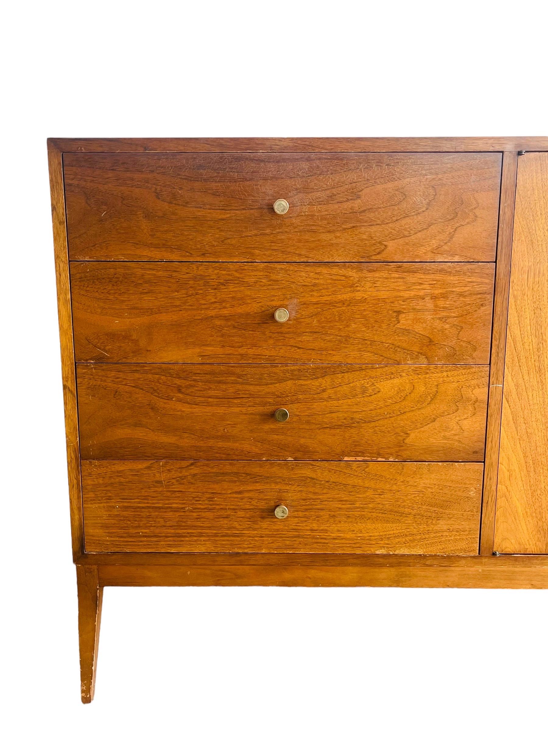 Mid-Century Modern Paul McCobb Style Walnut Triple Dresser For Sale 3