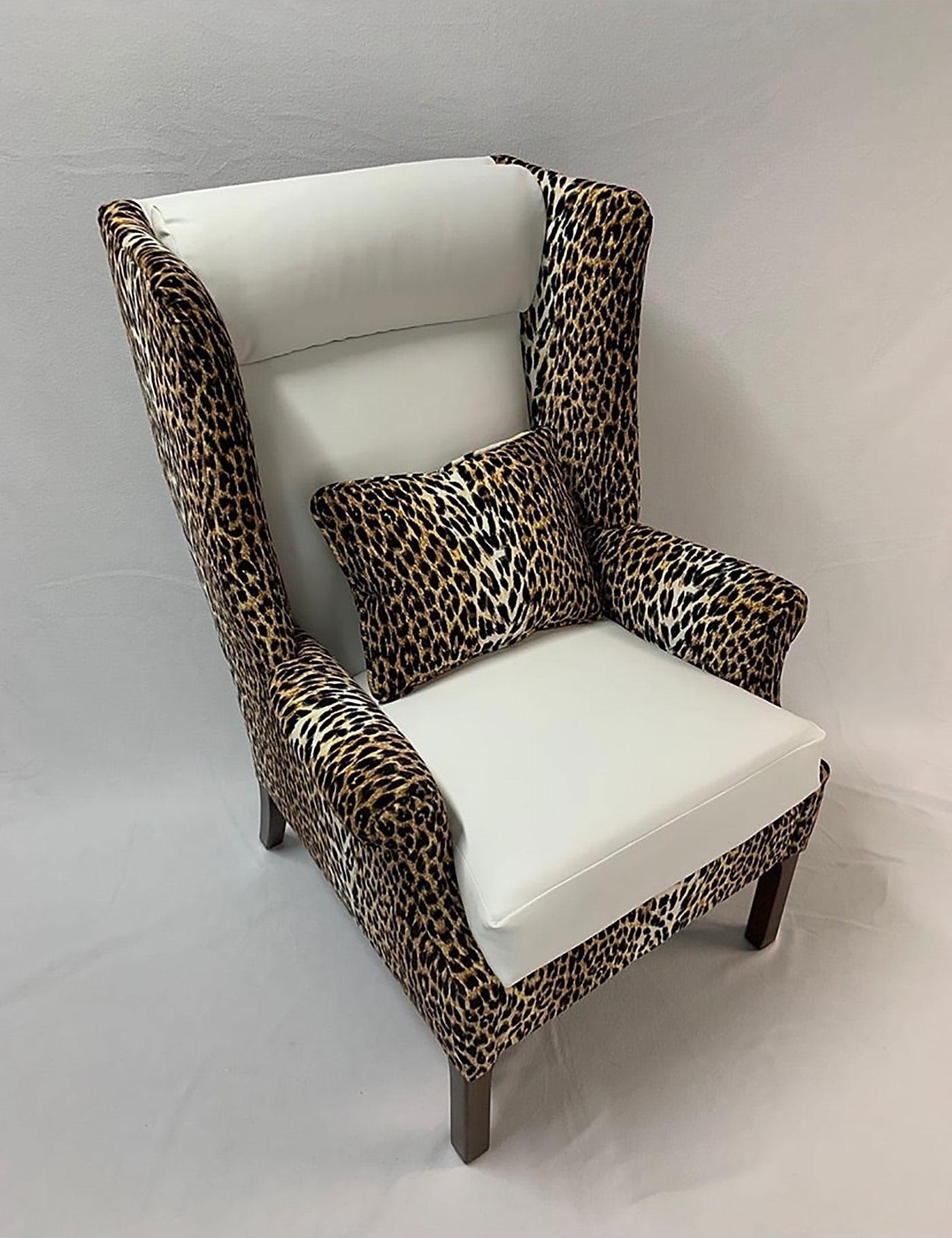 Mid-Century Modern Paul McCobb style wingback lounge chair full of character and recently refurbished and reupholstered in two contrasting coverings: a luxurious French velour fabric from the collection of Amelie Prévôt and a brilliant white soft