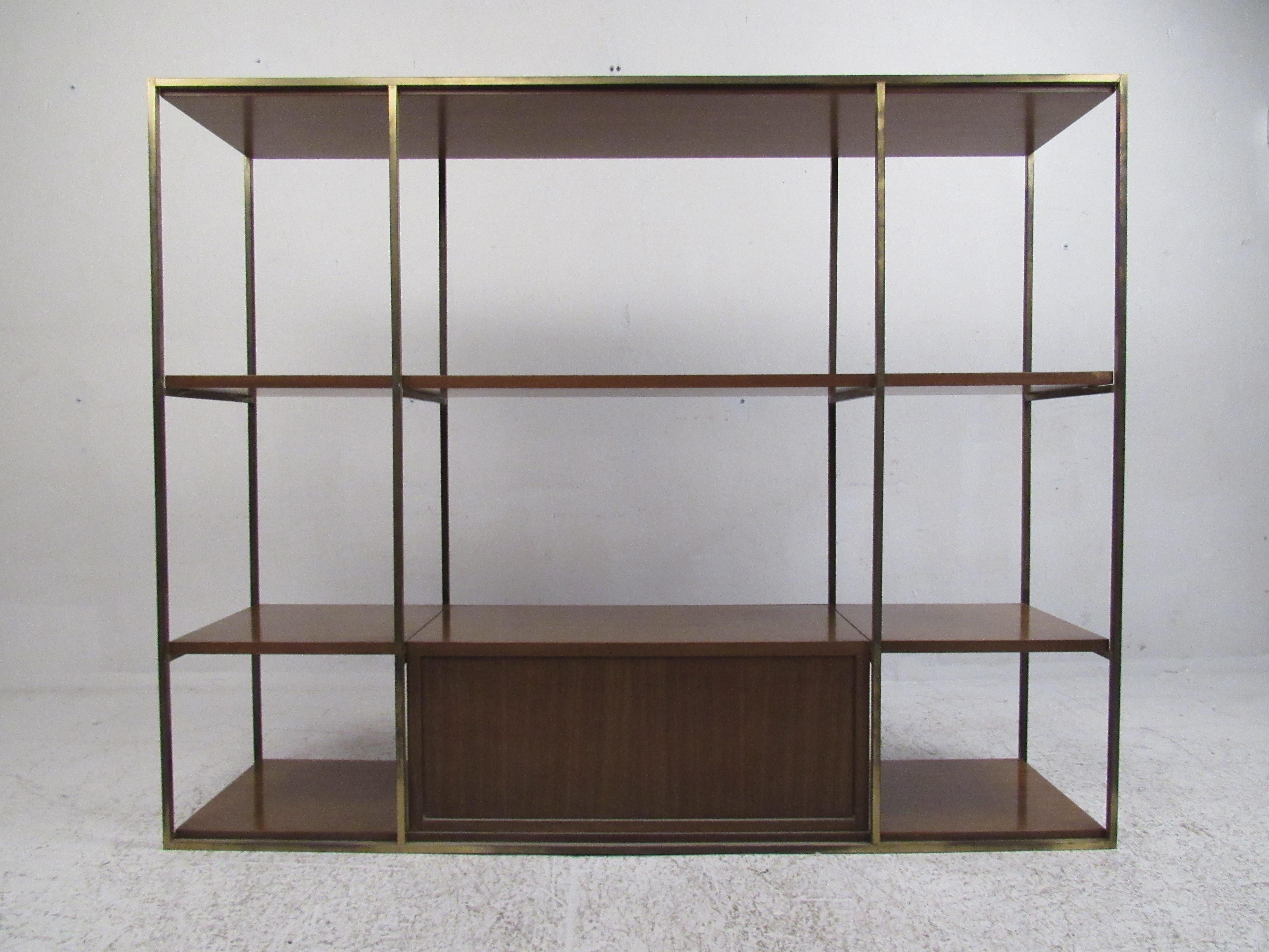 Mid-Century Modern Paul McCobb Two-Piece Hutch In Good Condition In Brooklyn, NY