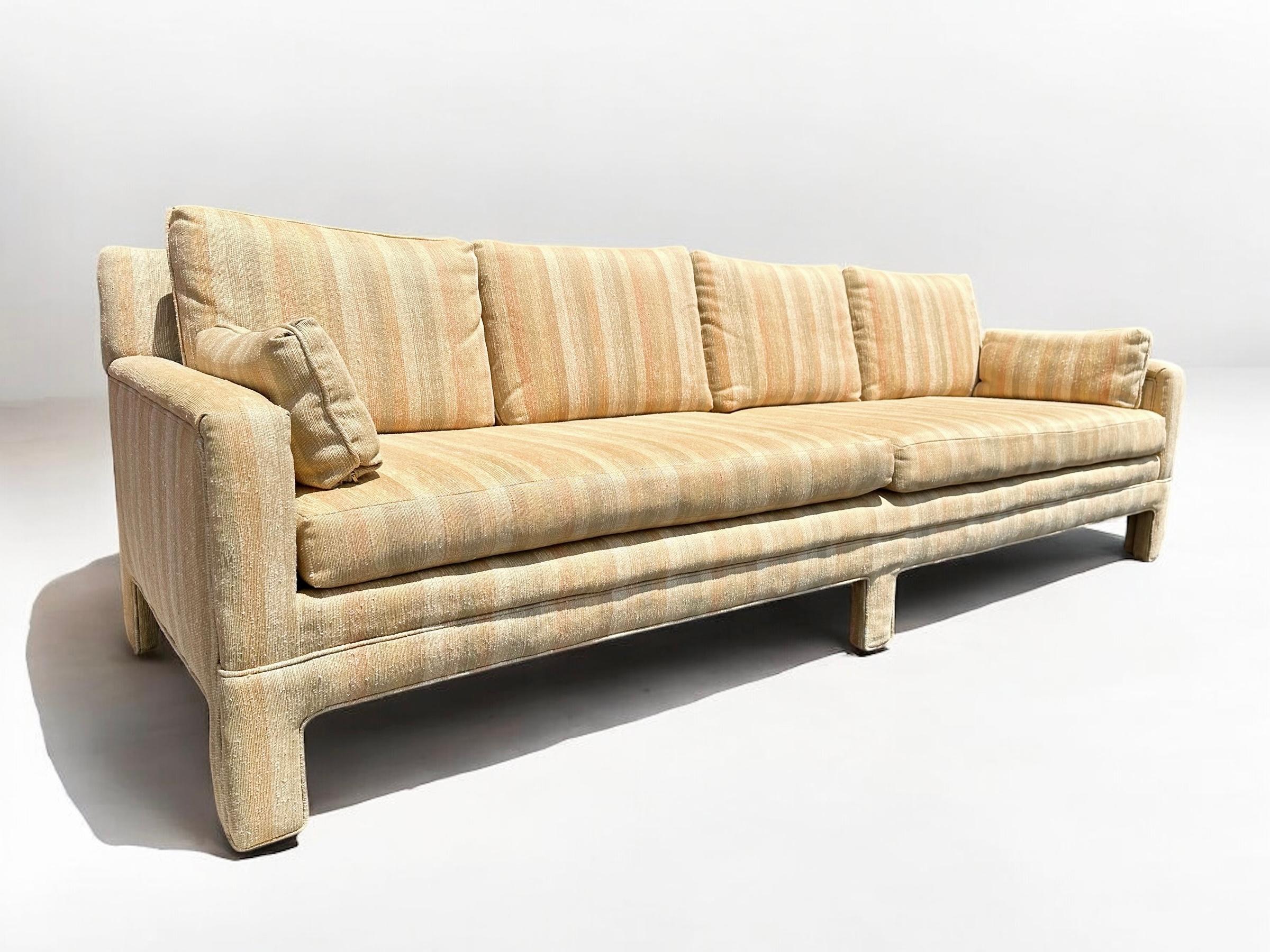 Mid Century Modern Peach Striped Parsons Sofa In Good Condition In Lutz, FL