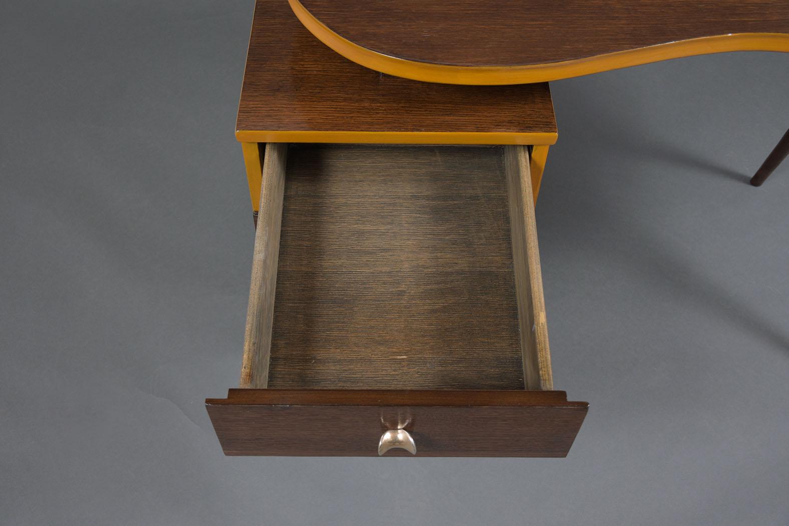 Mid-20th Century Mid-Century Modern Pedestal Desk
