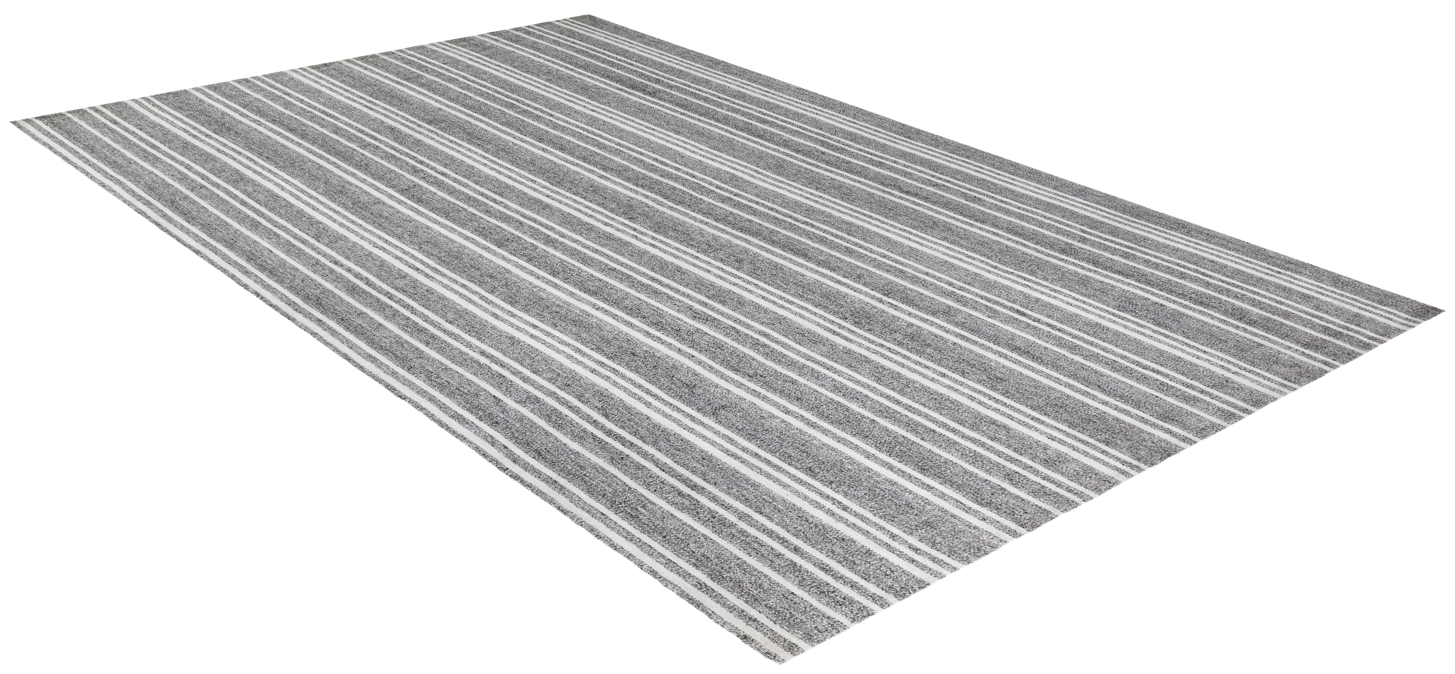 Mid-Century Modern Pelas Flat-Weave Rug (Persisch) im Angebot