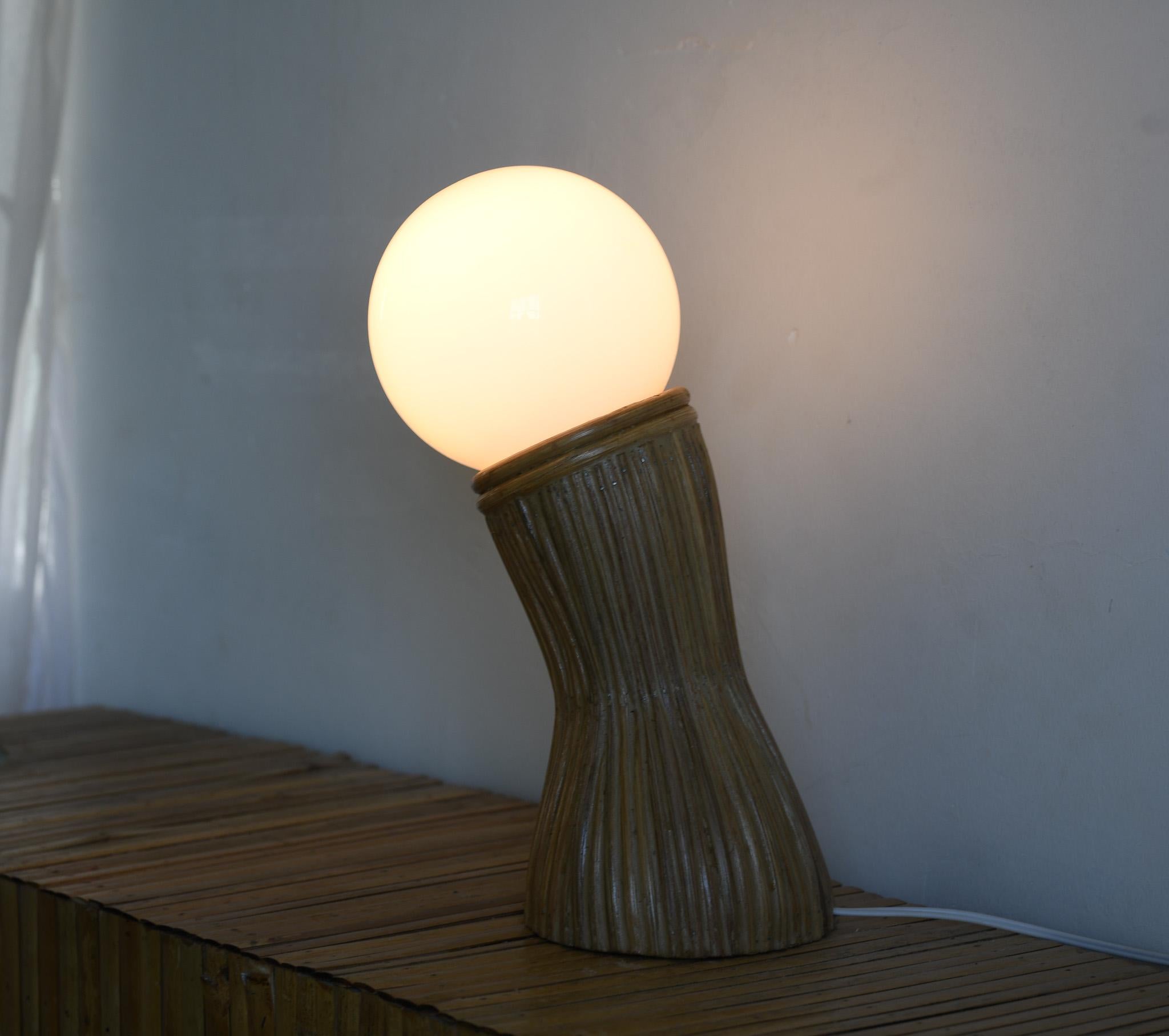 20th Century Mid Century Modern Pencil Reed Space Age Table Lamp For Sale