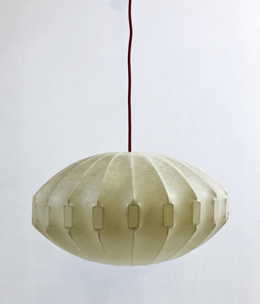 Moderne Pendelleuchte der Jahrhundertmitte von Achille Castiglioni , Italien, 1960er Jahre im Angebot 3