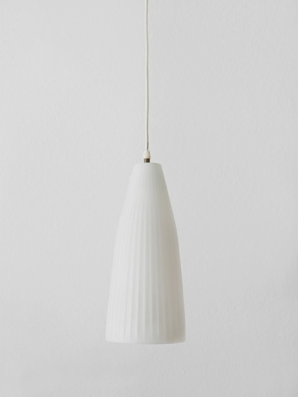 Mid-Century Modern Pendant Lamp by Aloys F. Gangkofner for Peill & Putzler For Sale 4