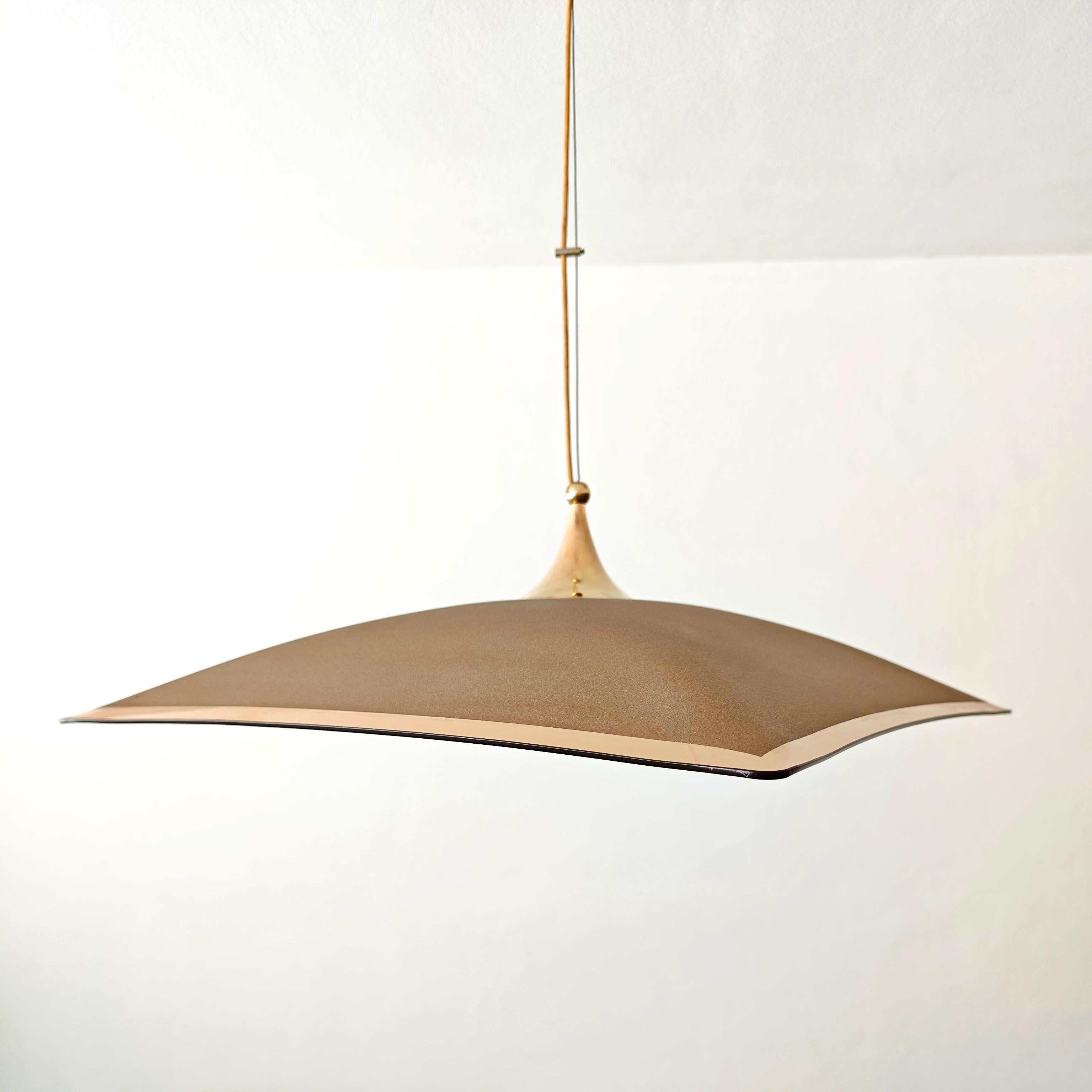 Lampada a sospensione moderna di metà secolo in vetro ambra  e Design/One Italia 1960/70 in vendita 9