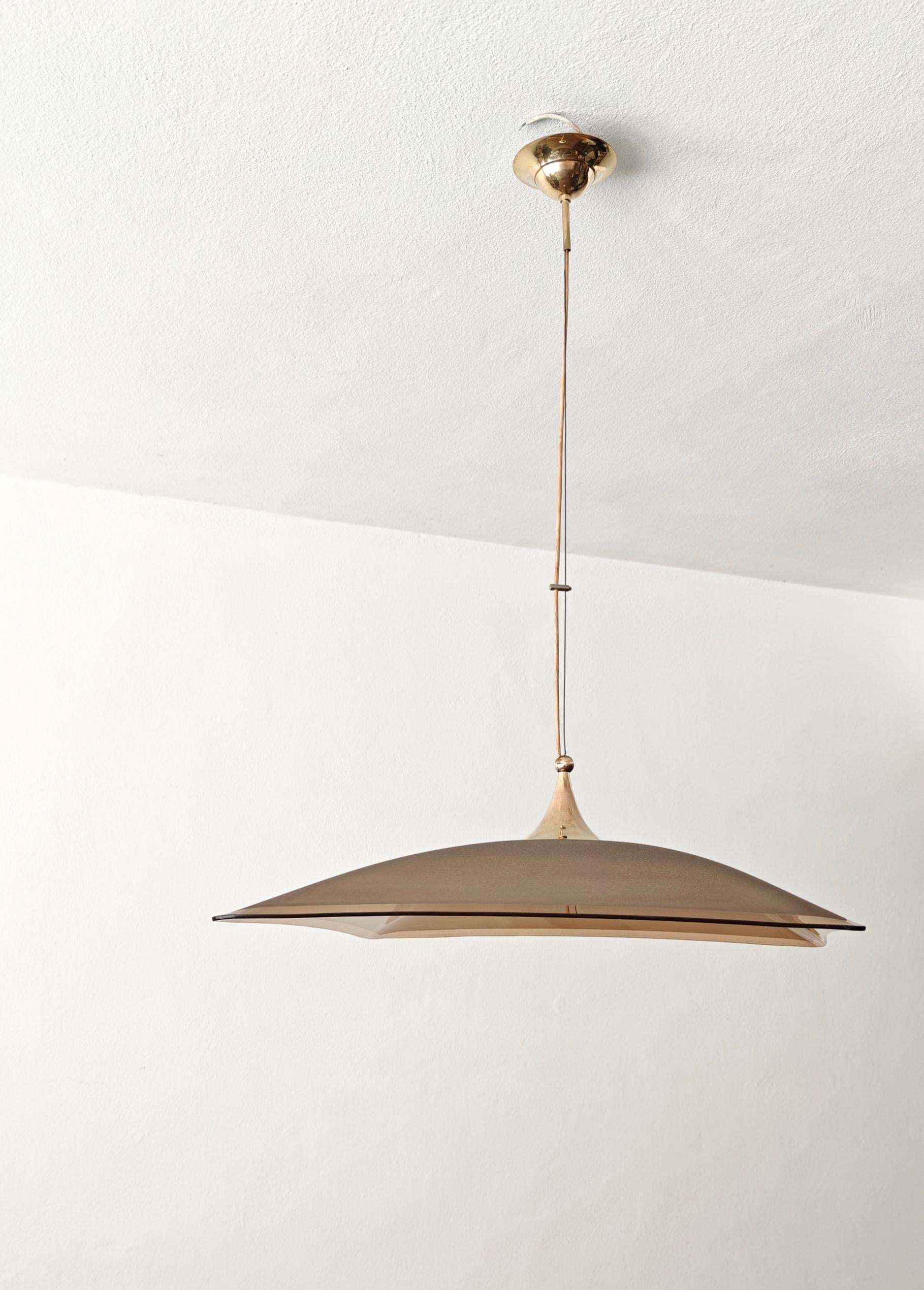 Lampada a sospensione moderna di metà secolo in vetro ambra  e Design/One Italia 1960/70 in vendita 1