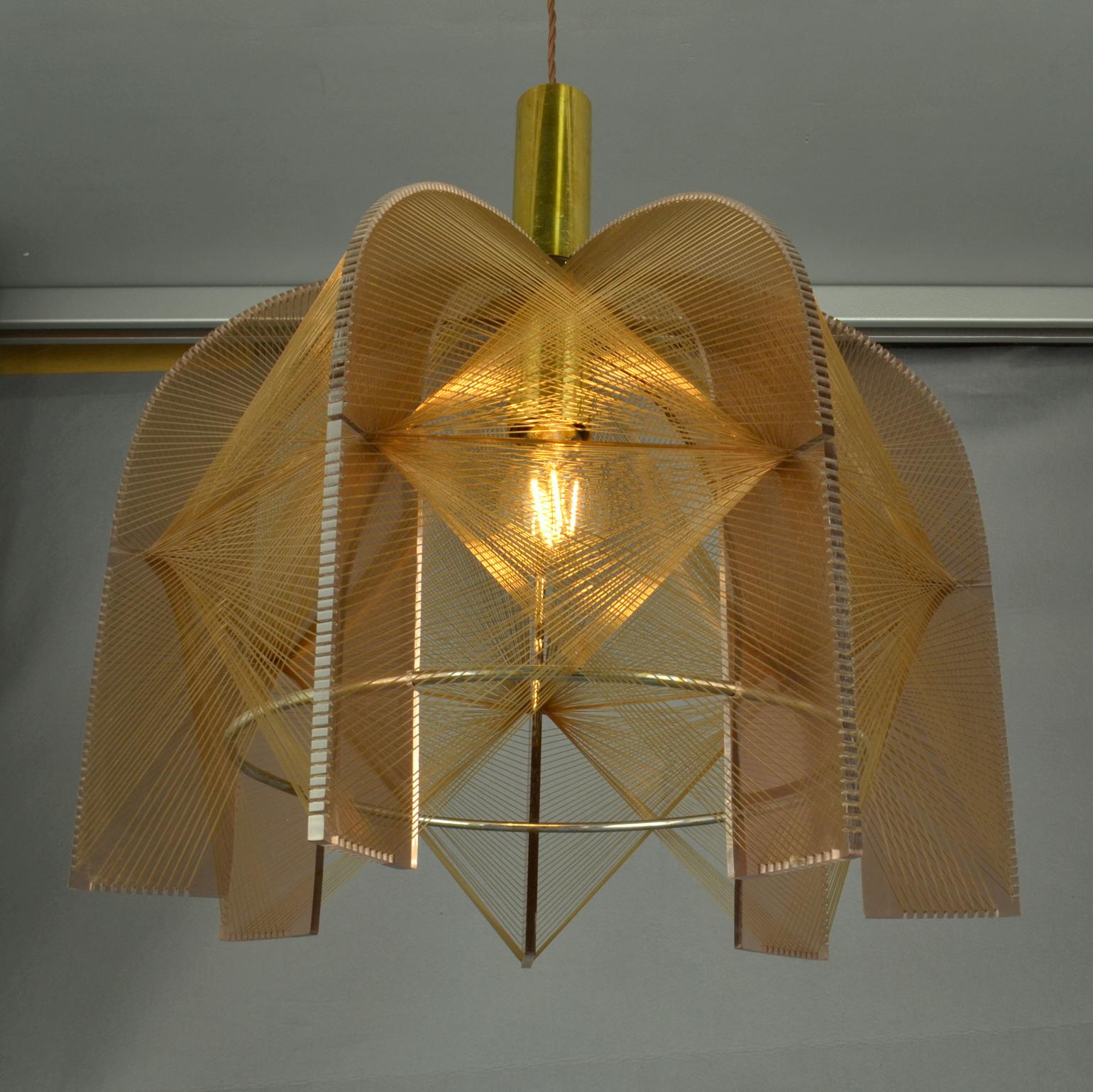 Mid Century Modern Pendant Lamp in Bronze Lucite, Wire and Brass For Sale 3