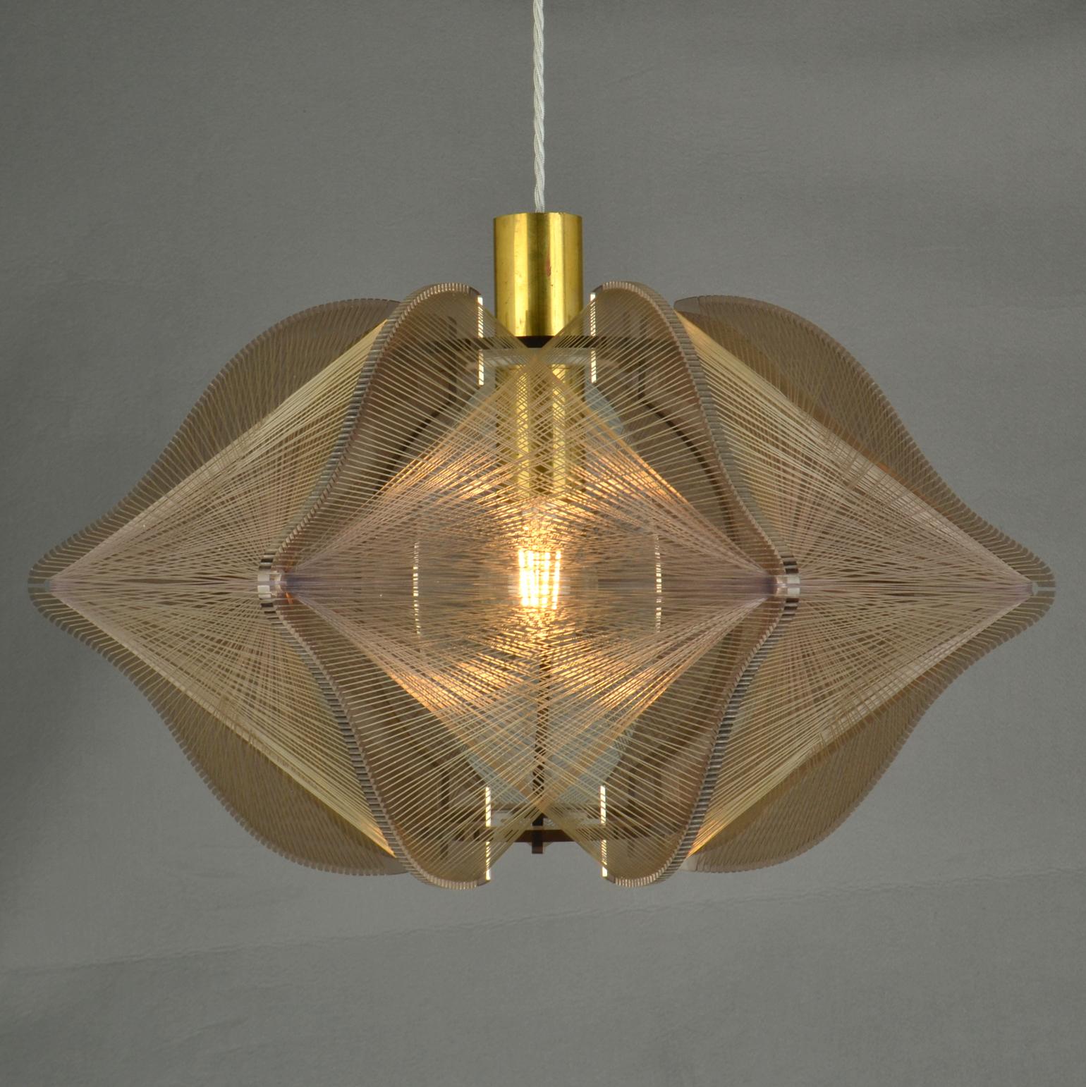European Mid Century Modern Pendant Lamp in Mauve Lucite, Wire and Brass For Sale