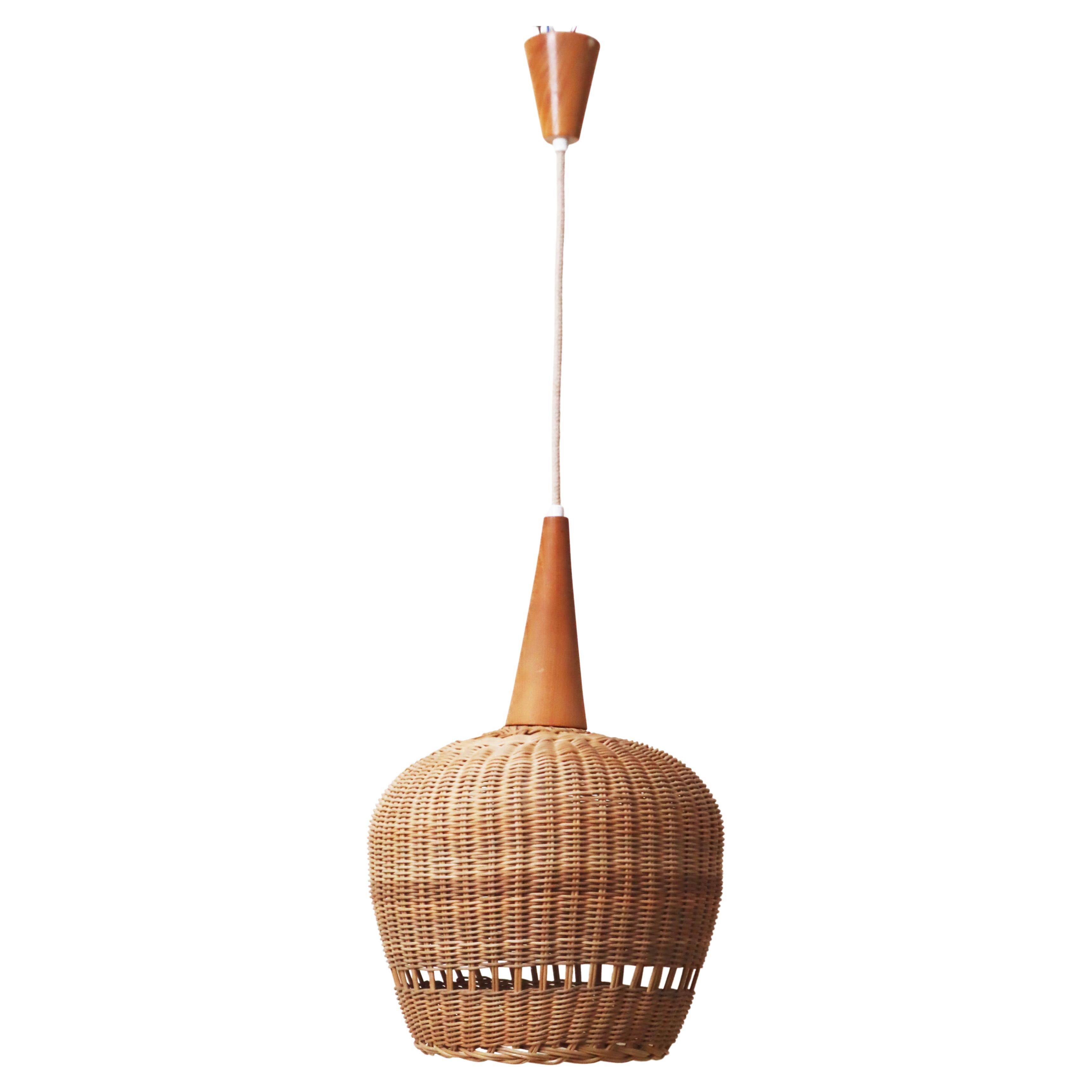 Mid-Century Modern Pendant Lamp Made of Rattan and Wood