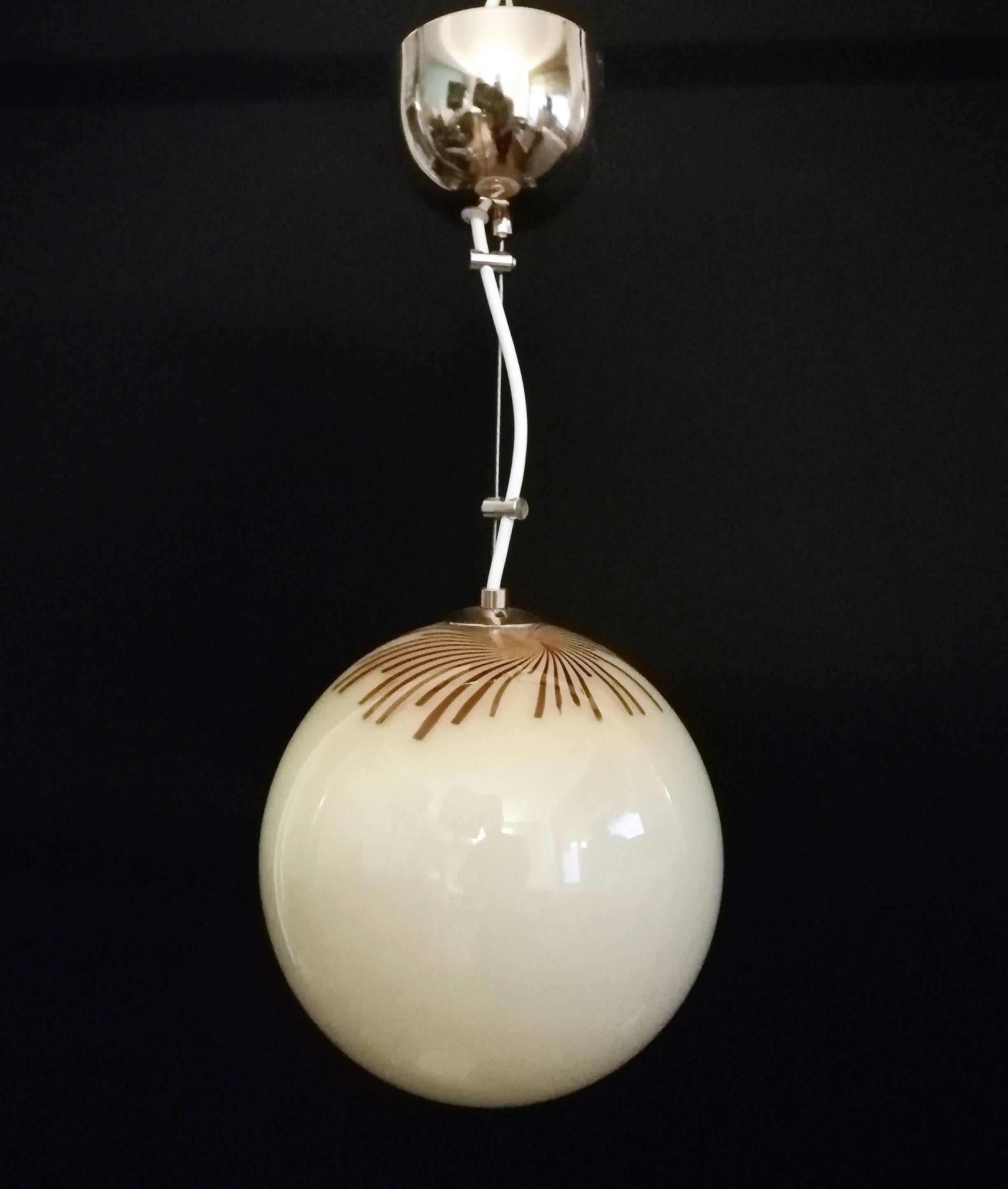Mid-Century Modern chandelier by La Murrina in Murano glass and brass hardware, this sphere is signed and the glass is in the style of Ludovico Diaz Santillana's 