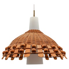 Moderne Pendelleuchte aus Rattan, Opalglas und Kupfer aus der Jahrhundertmitte, 1960er Jahre