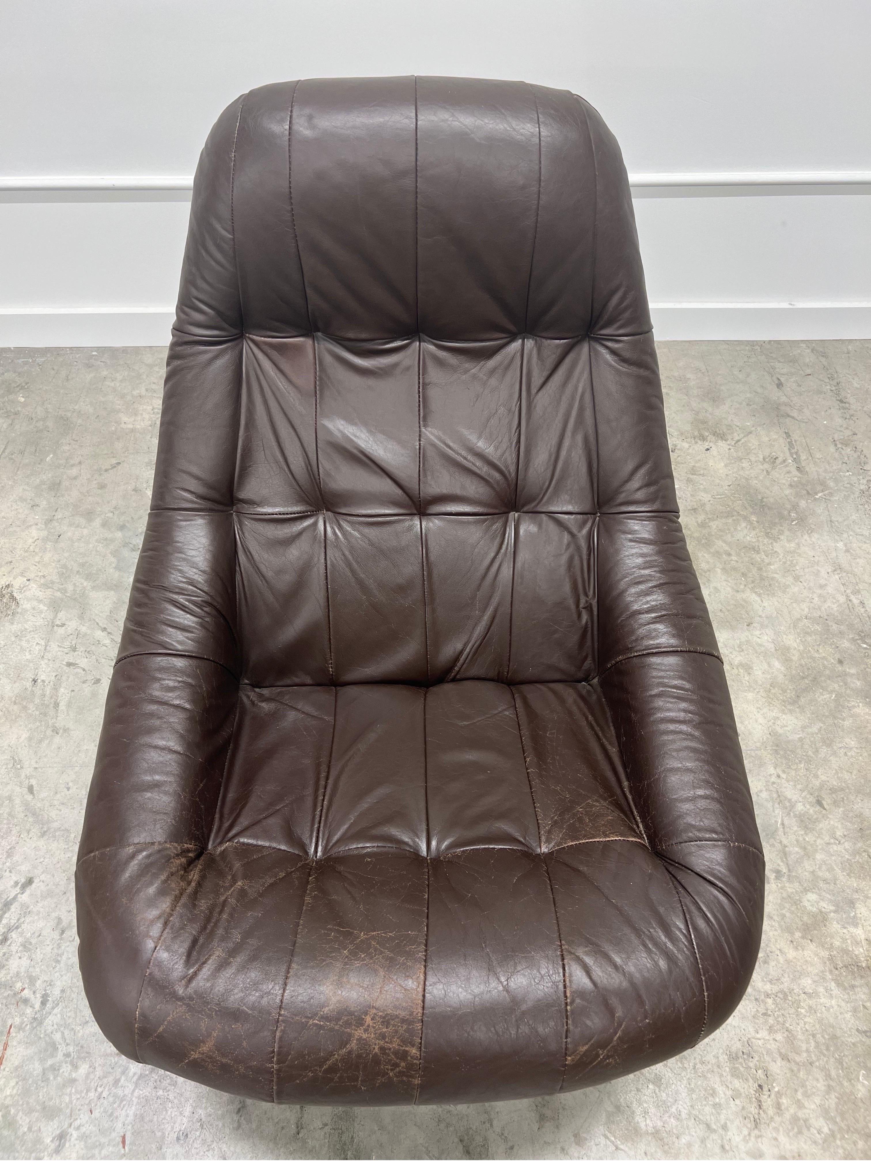Mid-Century Modern Percival Lafer “Earth Lounge” Chair In Good Condition In Raleigh, NC