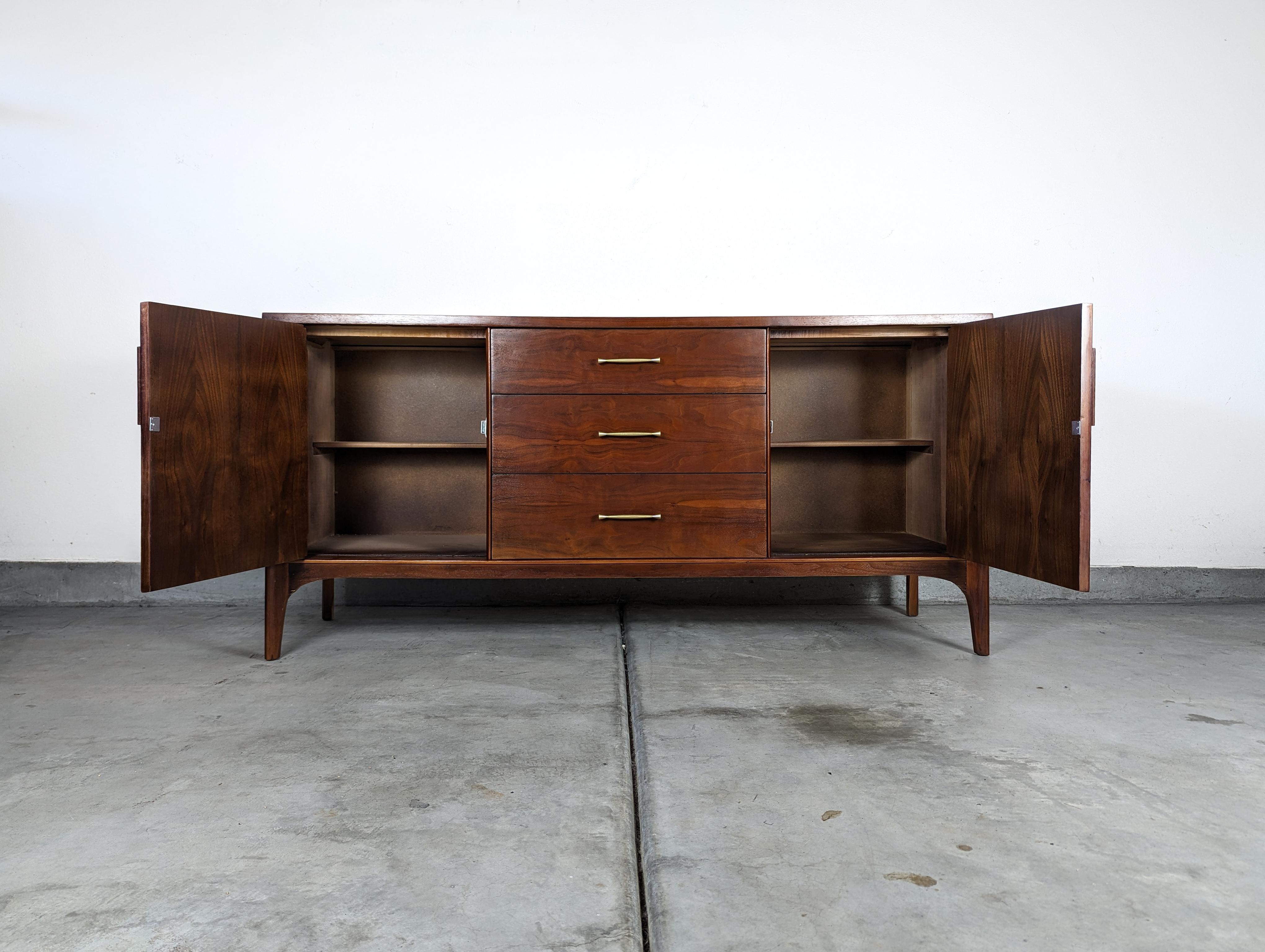 Mid-Century Modern Mid Century Modern Perspecta Dresser by Kent Coffey, c1960s
