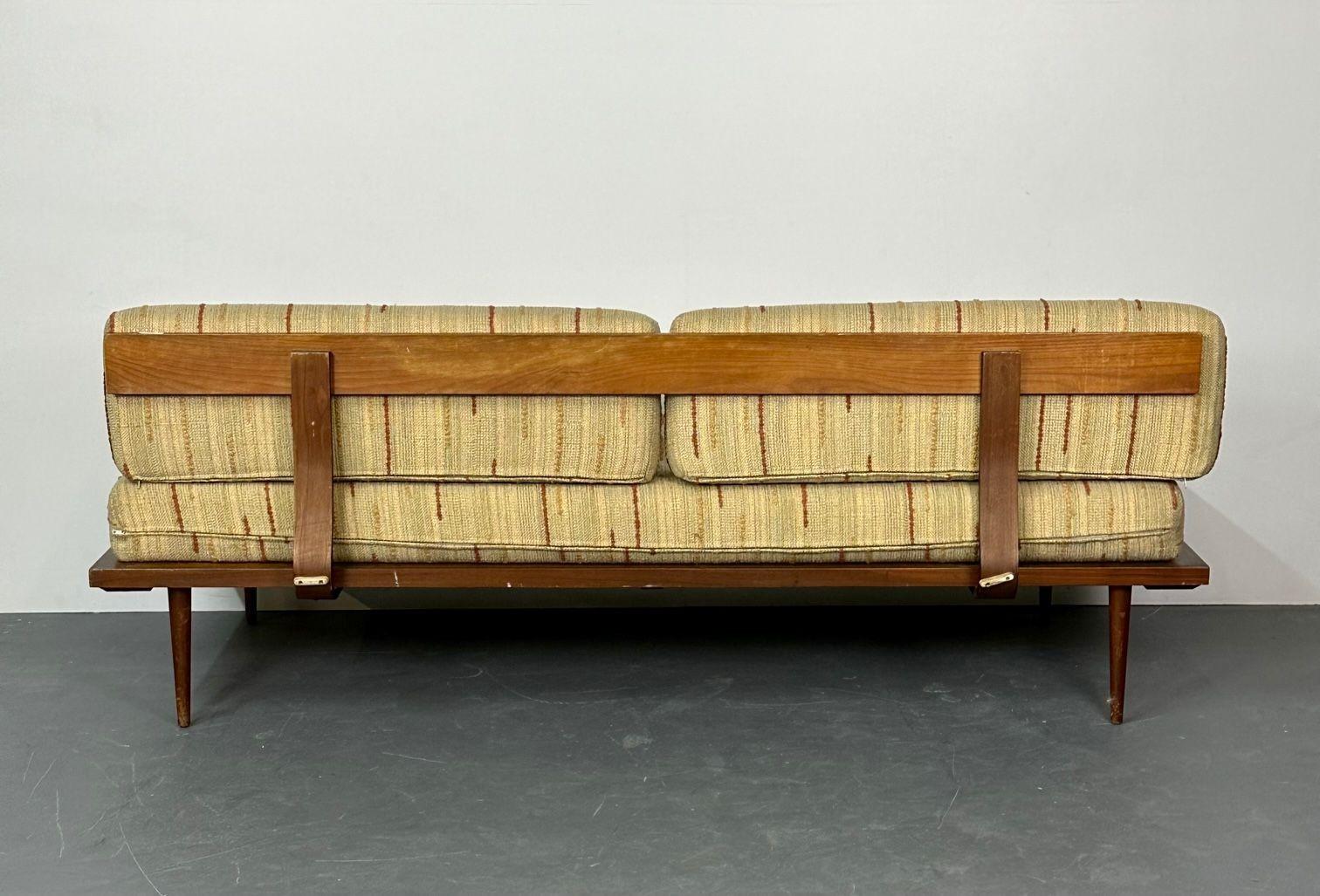 Mid-Century Modern Peter Hvidt & Orla Molgaard Sofa / Daybed, Danish 1960s For Sale 1