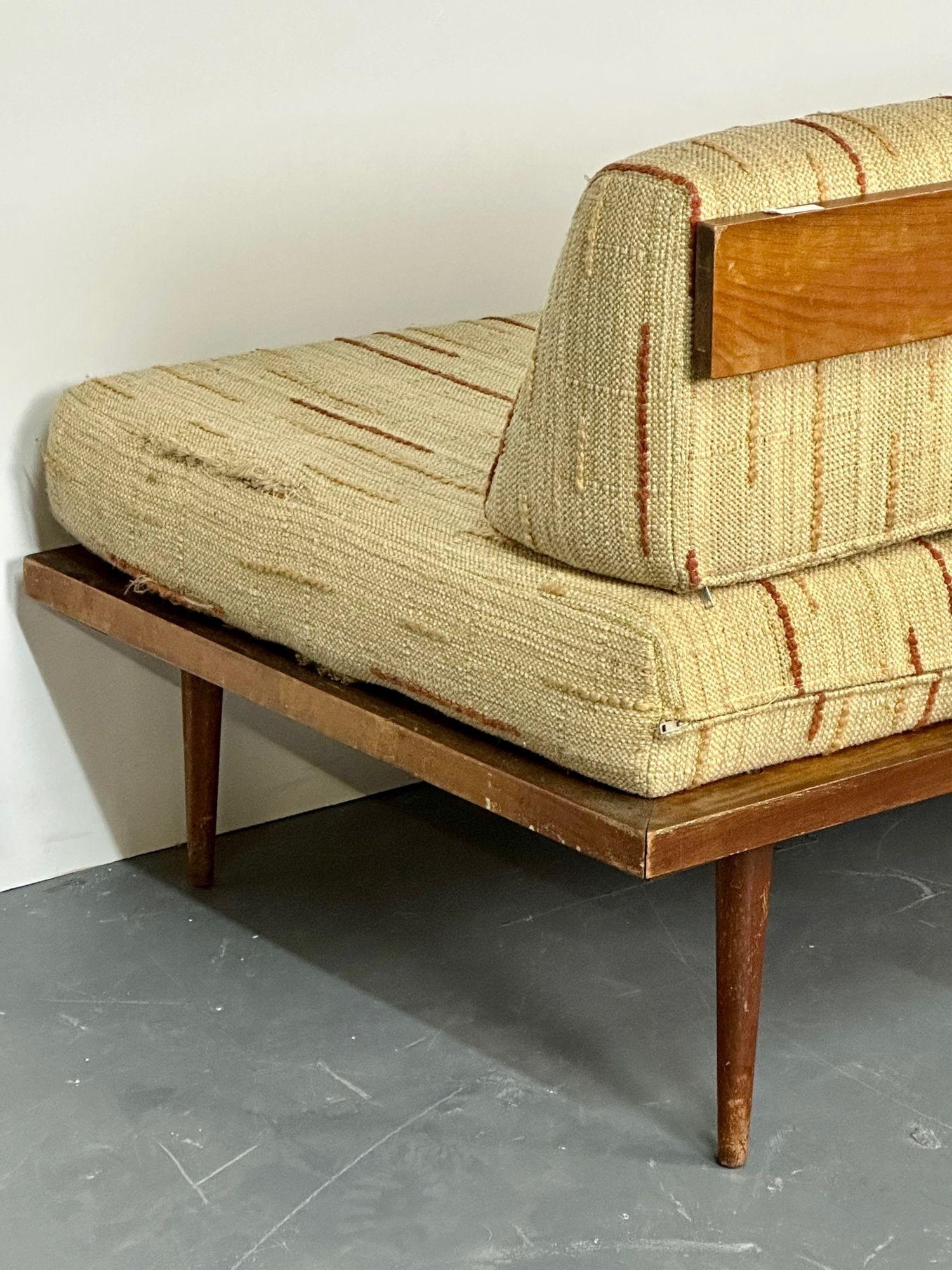 Mid-Century Modern Peter Hvidt & Orla Molgaard Sofa / Daybed, Danish 1960s In Good Condition For Sale In Stamford, CT