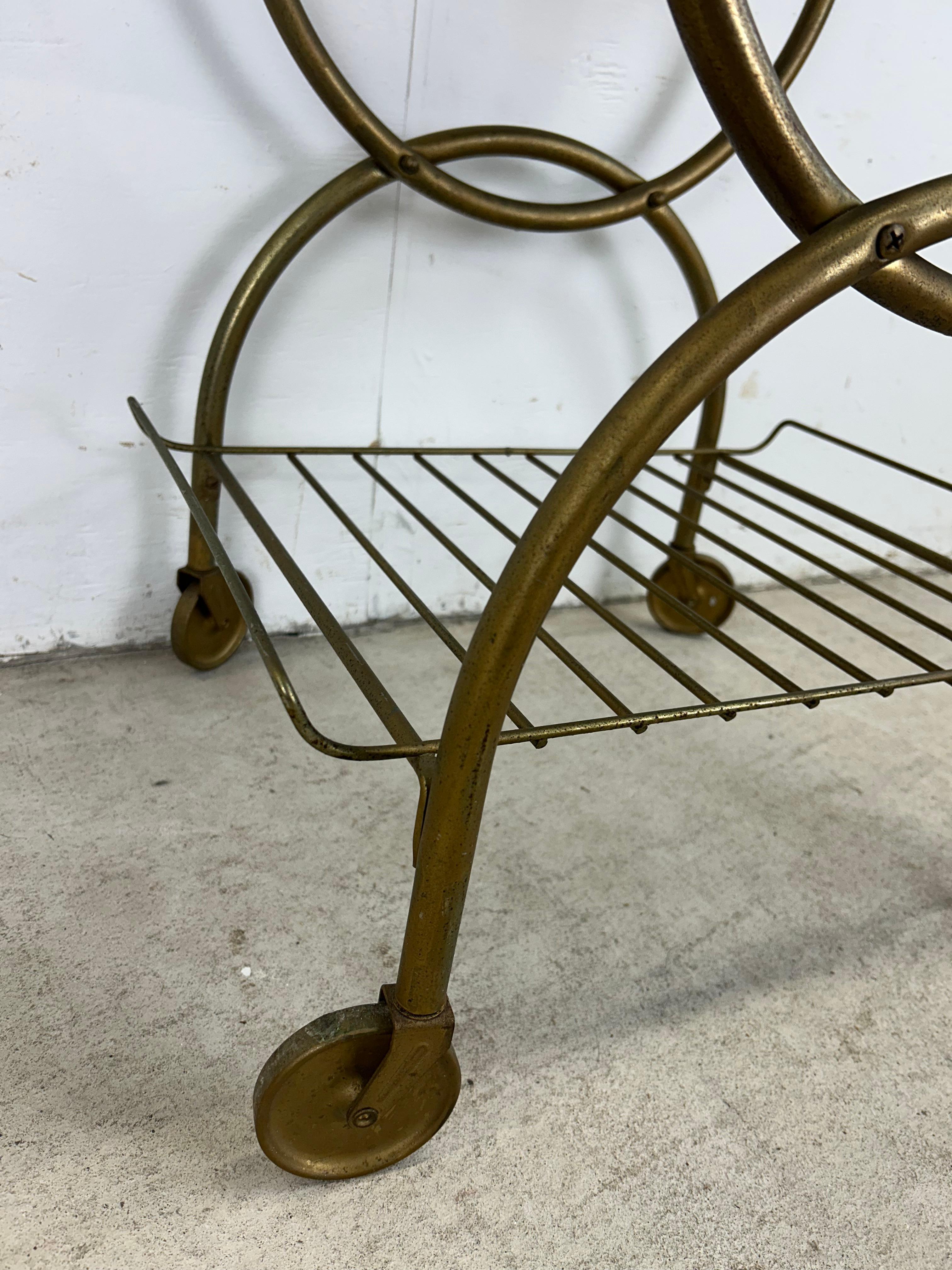 Mid Century Modern Petite Bar Cart mit Messing-Akzenten im Angebot 7