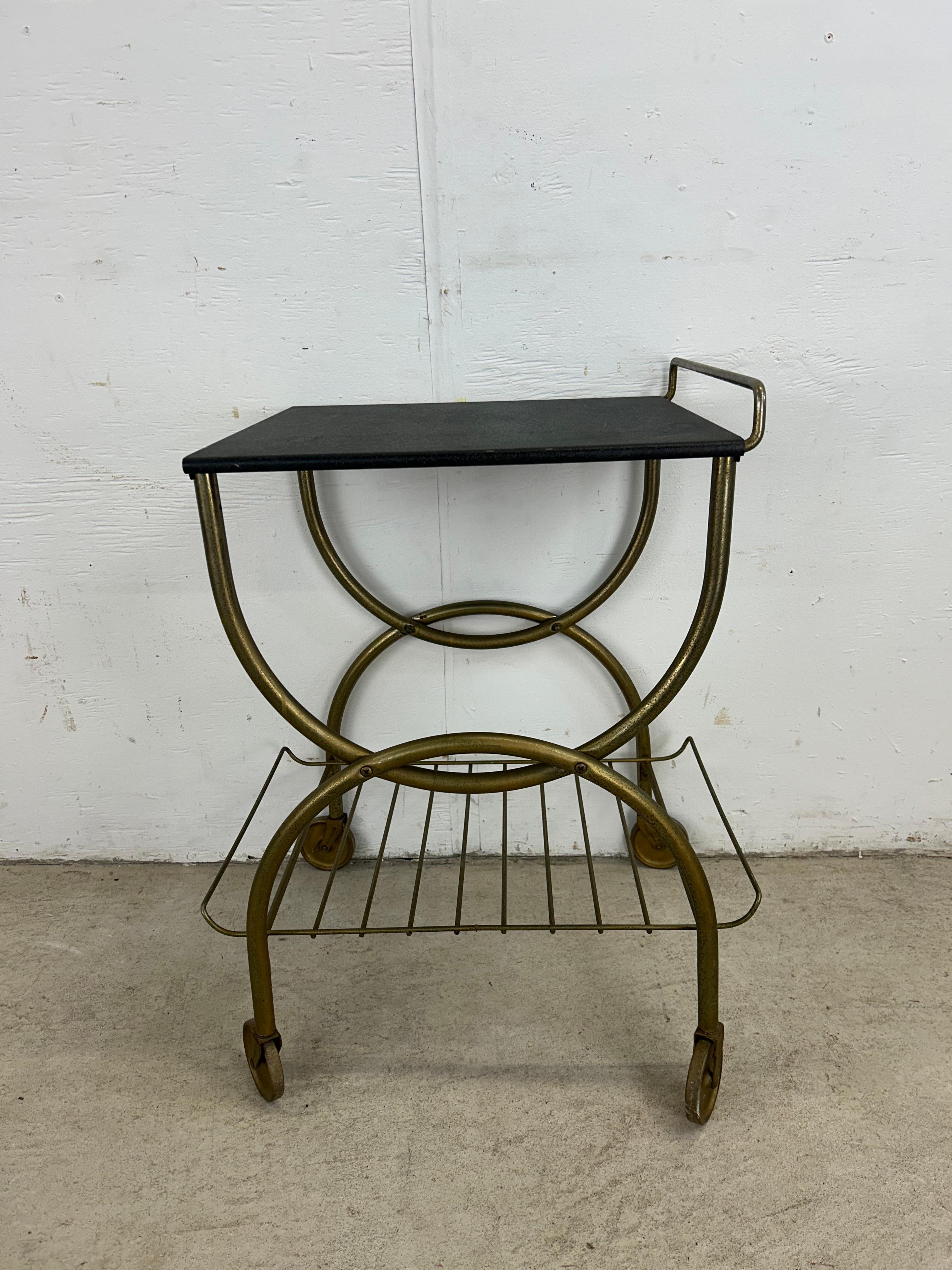 Mid Century Modern Petite Bar Cart mit Messing-Akzenten im Angebot 12