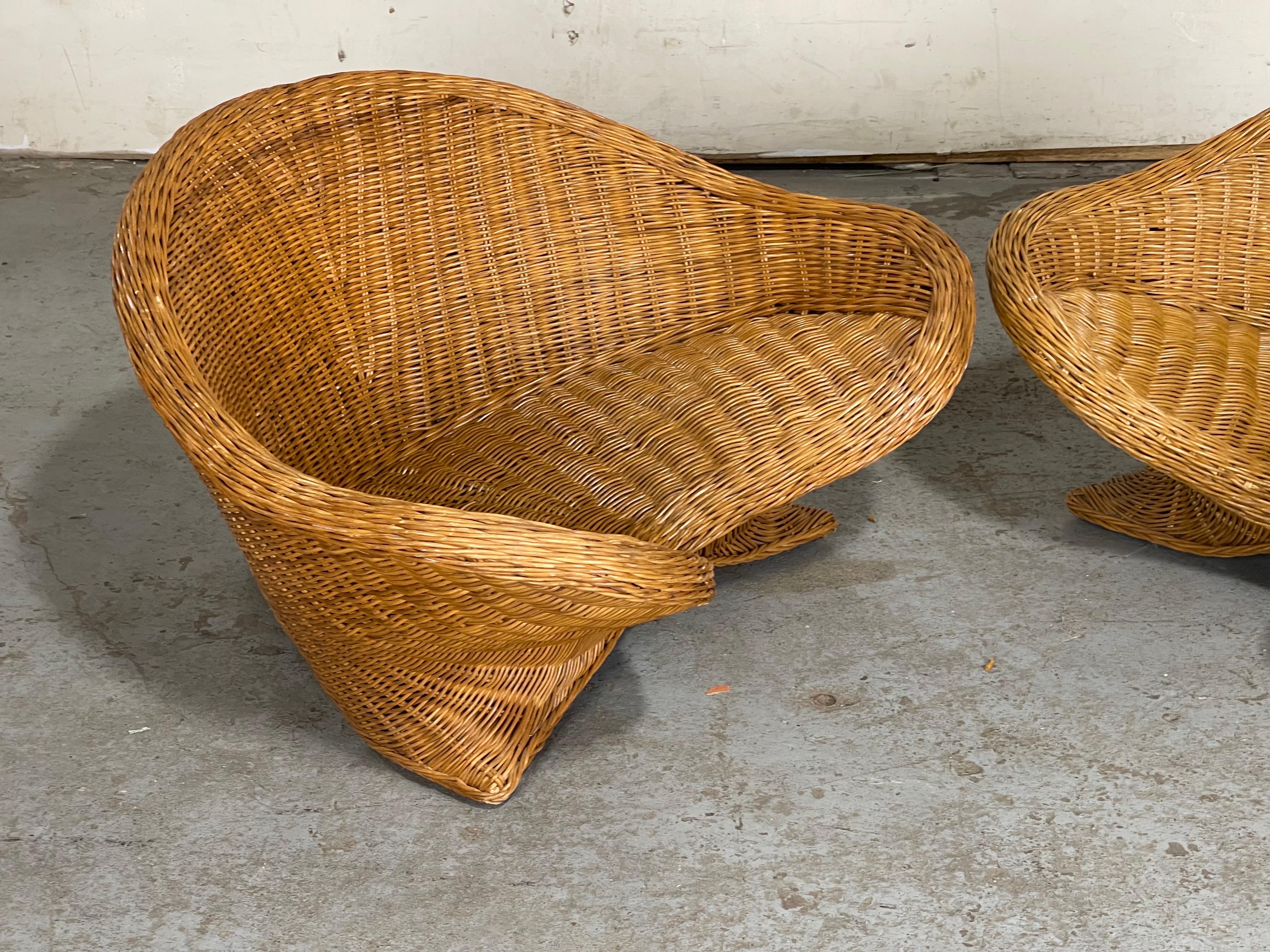 Mid Century Modern Petite Rattan Lotus Chairs by Vivai del Sud, Italy In Good Condition In Framingham, MA