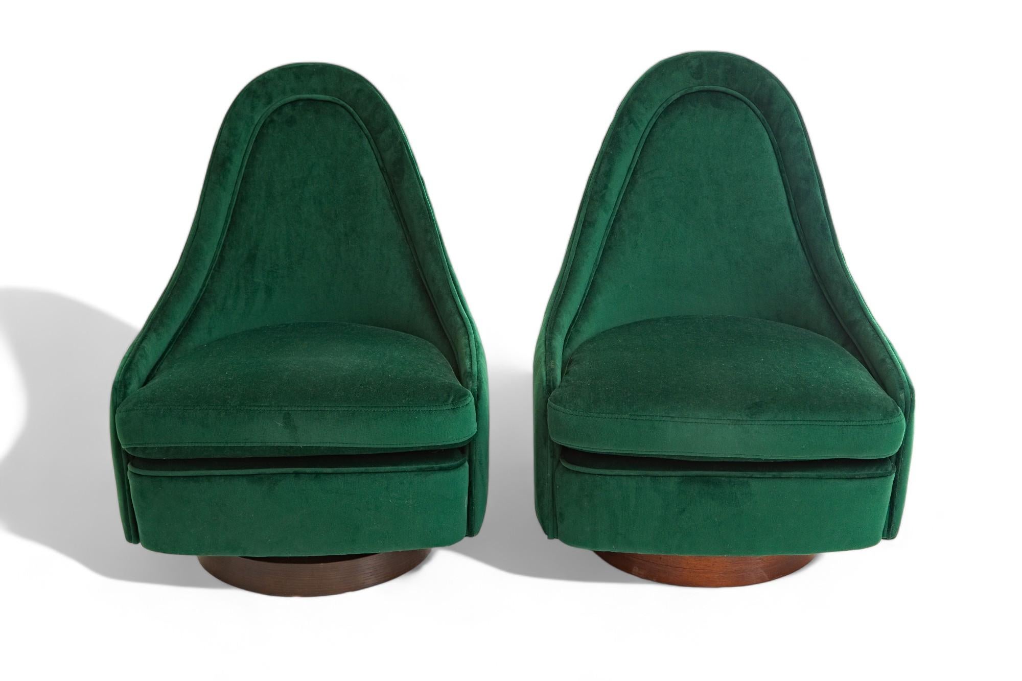 American Mid-Century Modern Petite Tilt and Swivel Lounge Chairs by Milo Baughman For Sale