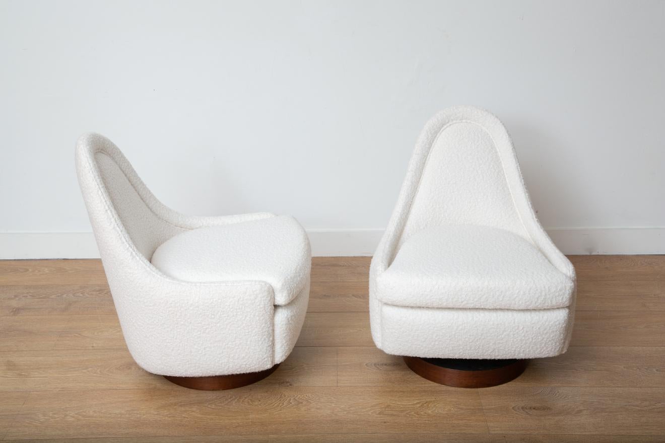 Mid-Century Modern Petite Tilt and Swivel Lounge Chairs by Milo Baughman In Excellent Condition In Miami, FL